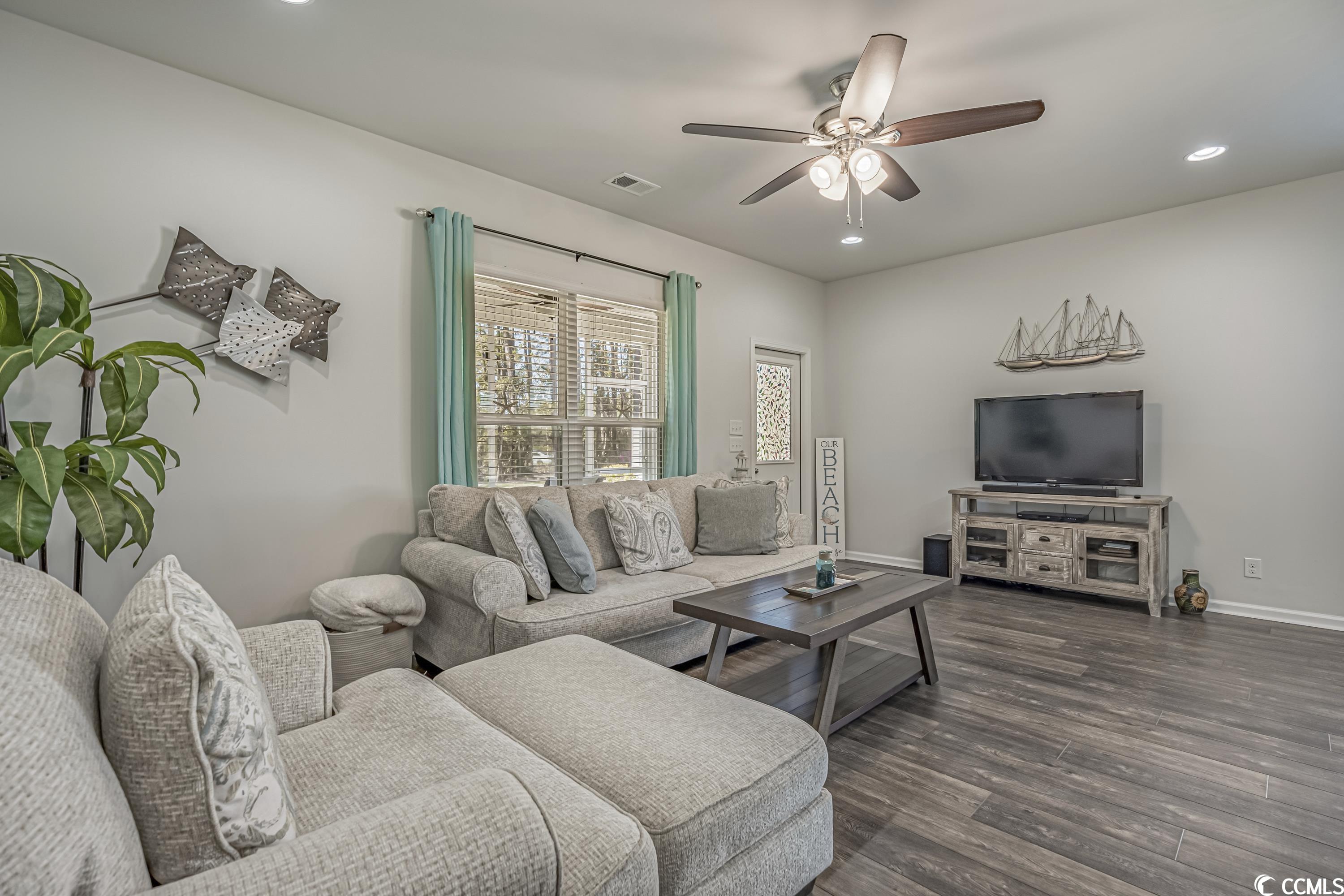 331 Castle Dr. Unit: 1438