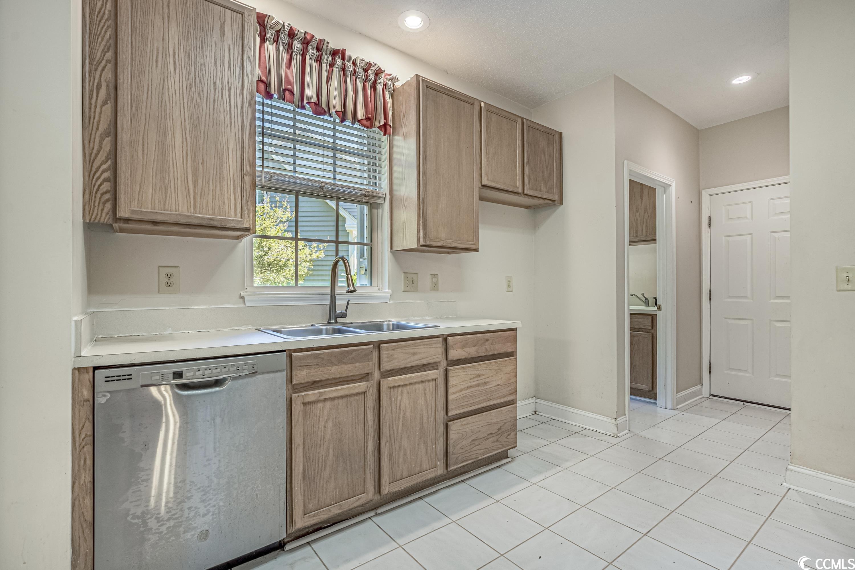 4804 Seabreeze Ln.