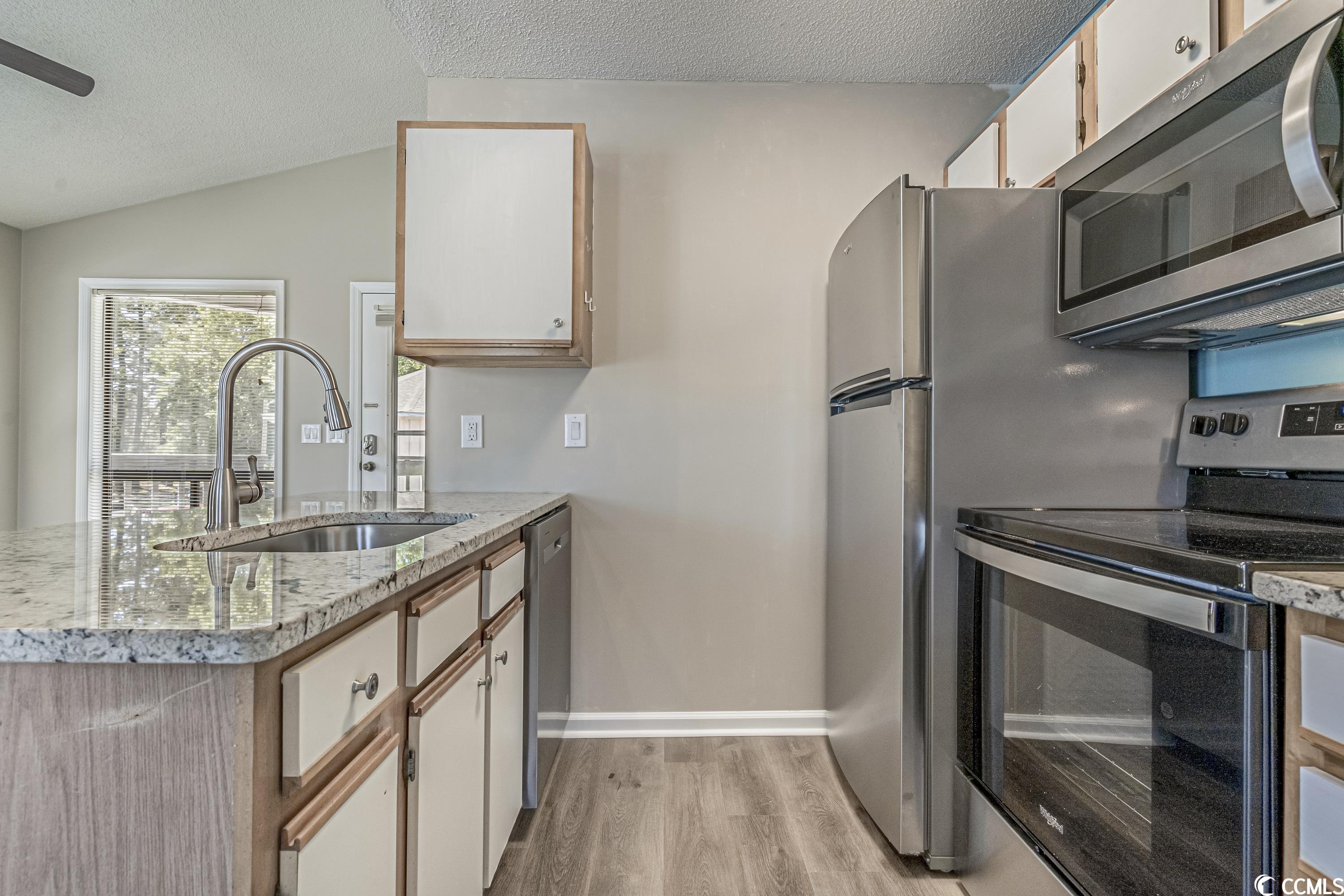 417 Tree Top Ct. Unit: 417 Tree Top Ct. #B