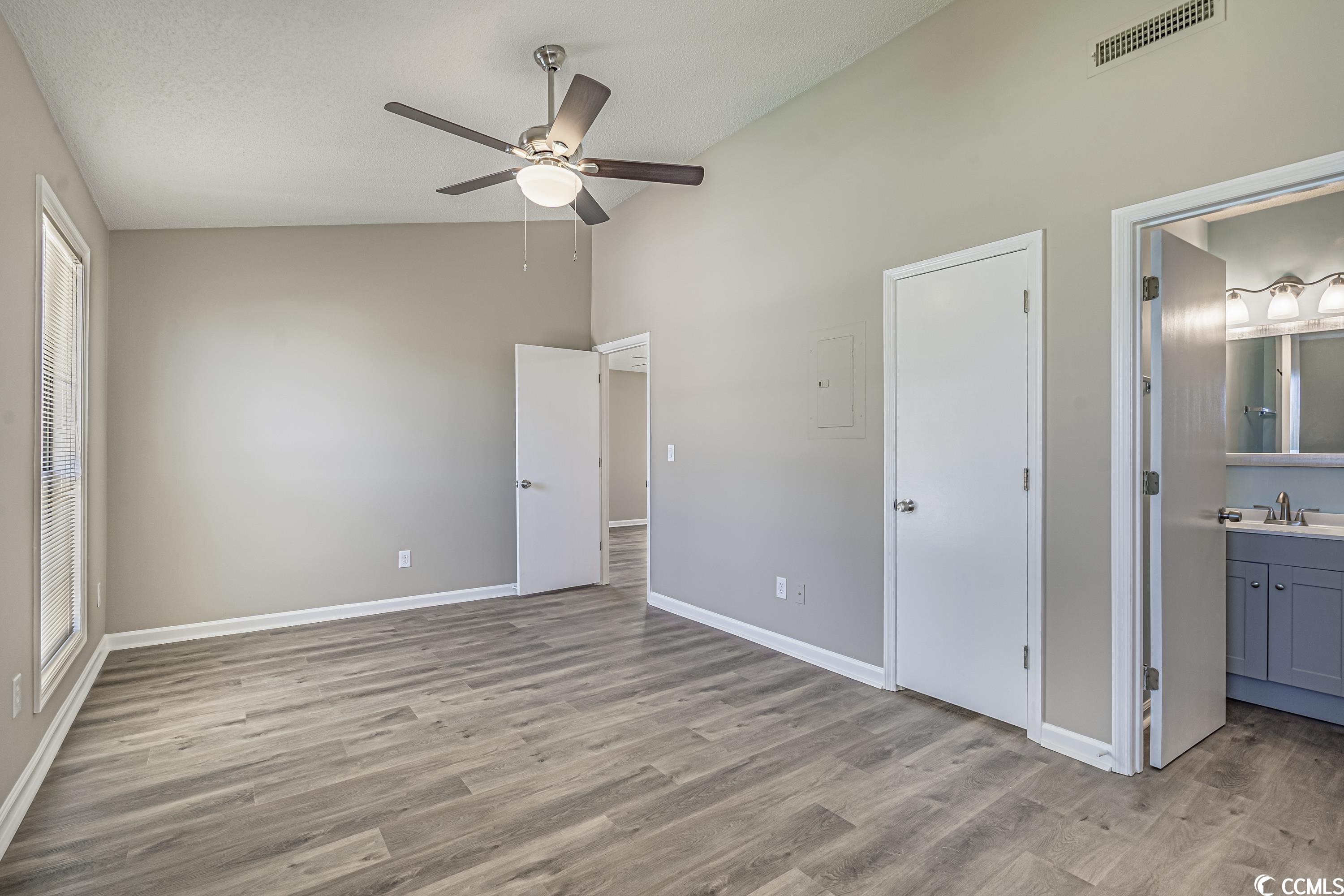 417 Tree Top Ct. Unit: 417 Tree Top Ct. #B