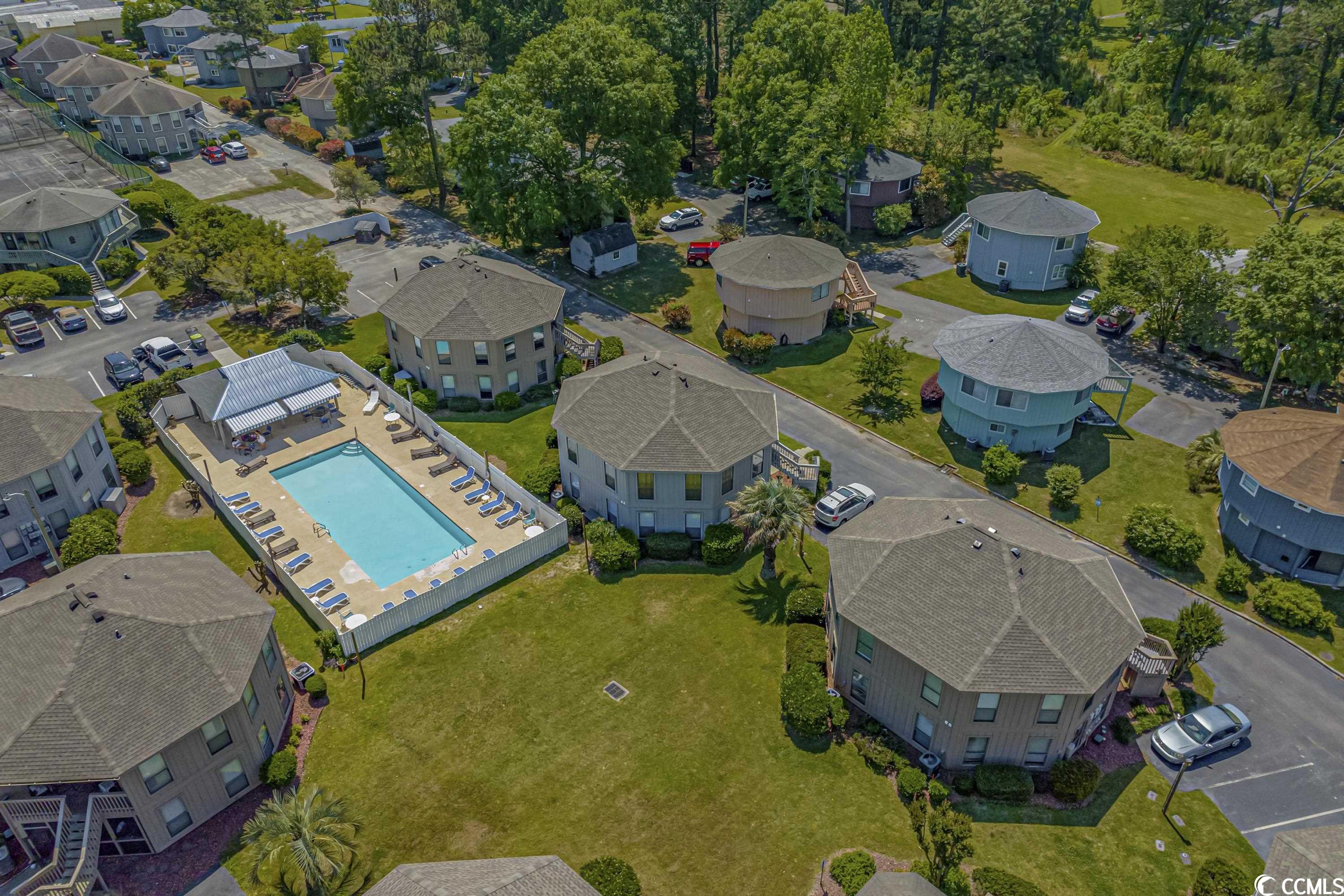 417 Tree Top Ct. Unit: 417 Tree Top Ct. #B