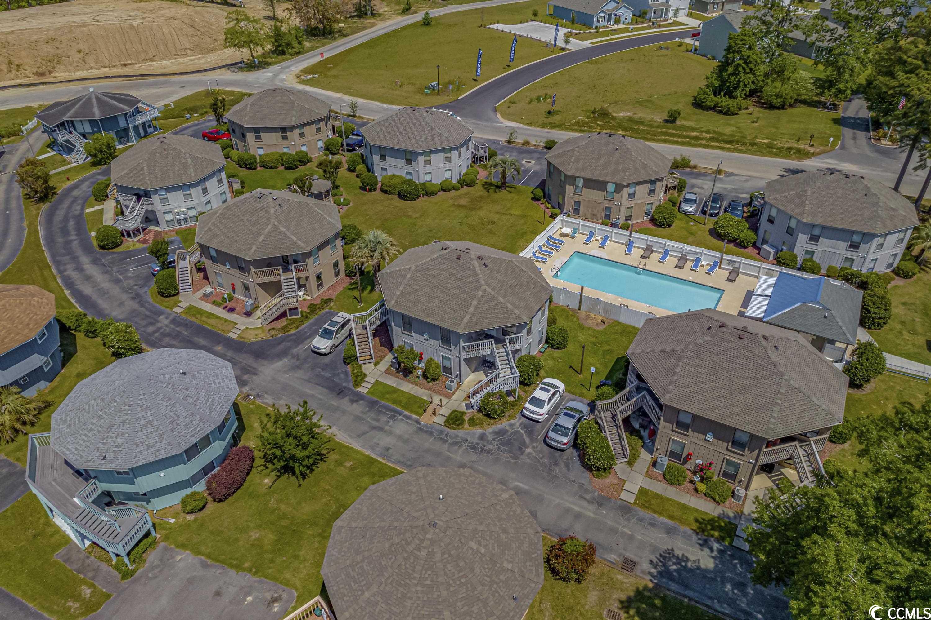 417 Tree Top Ct. Unit: 417 Tree Top Ct. #B