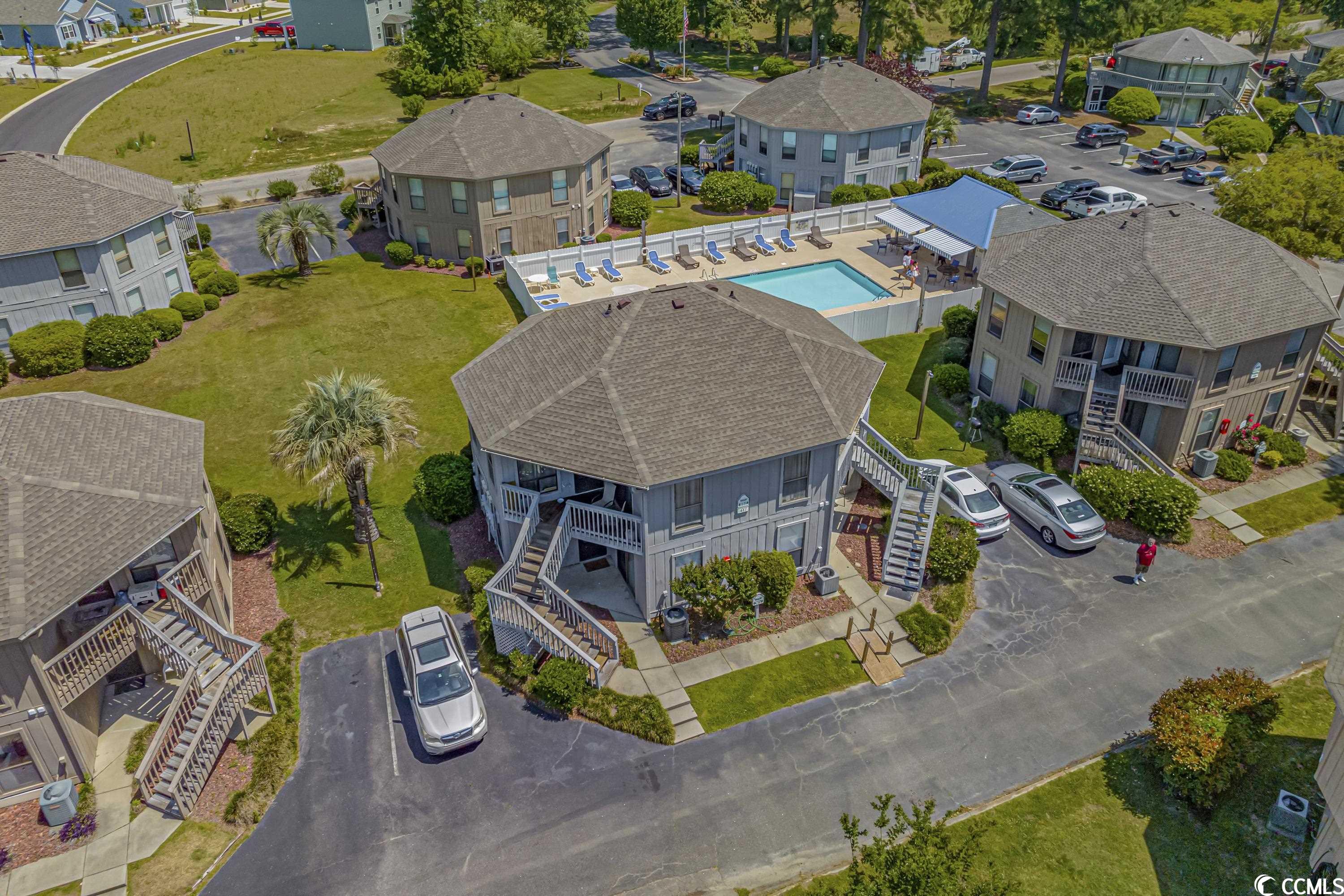 417 Tree Top Ct. Unit: 417 Tree Top Ct. #B
