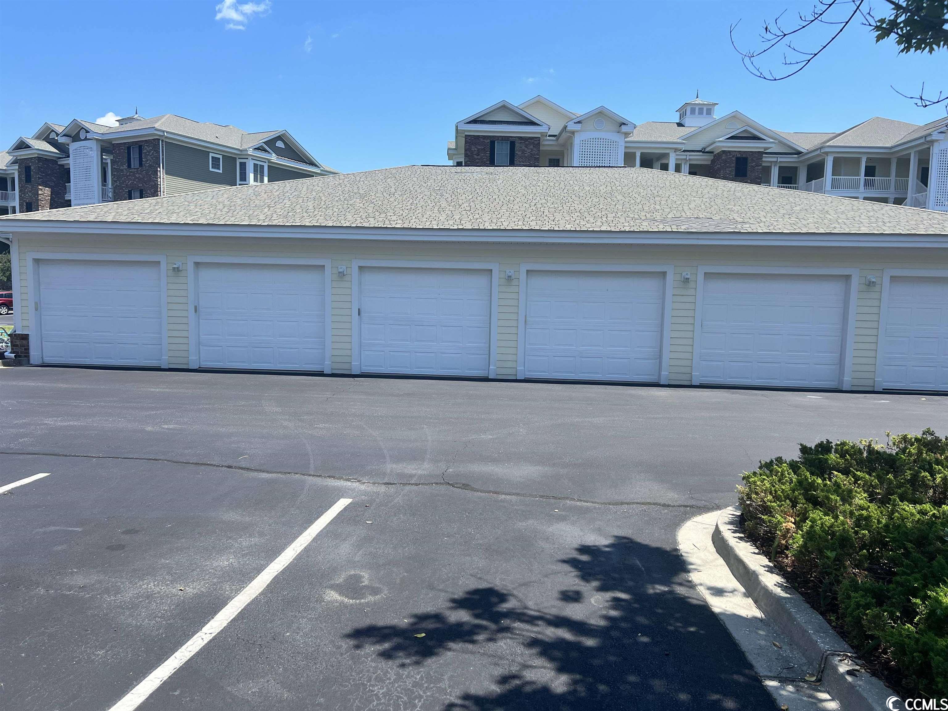 Garage 77-62-B Magnolia Lake Dr. Unit: 77-62-B