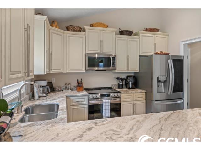 145 Maiden Ln.