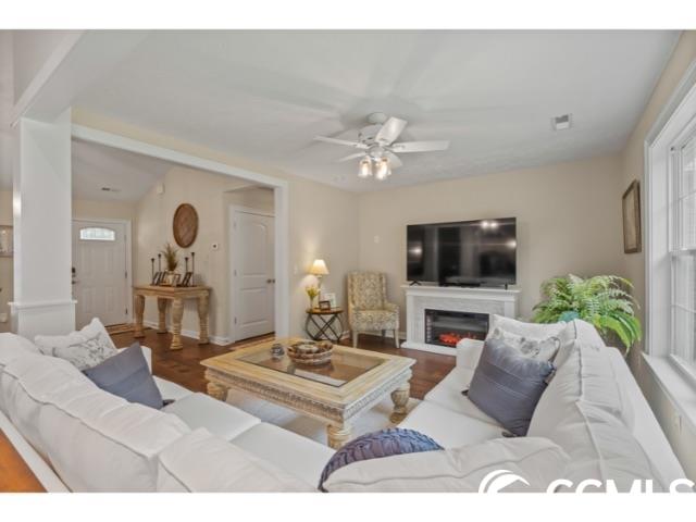 145 Maiden Ln.