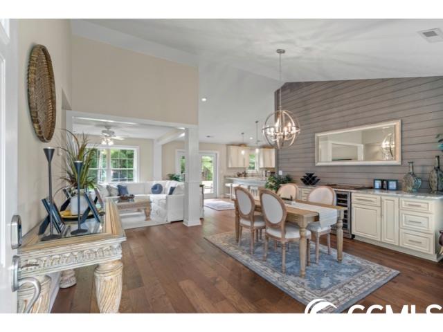 145 Maiden Ln.