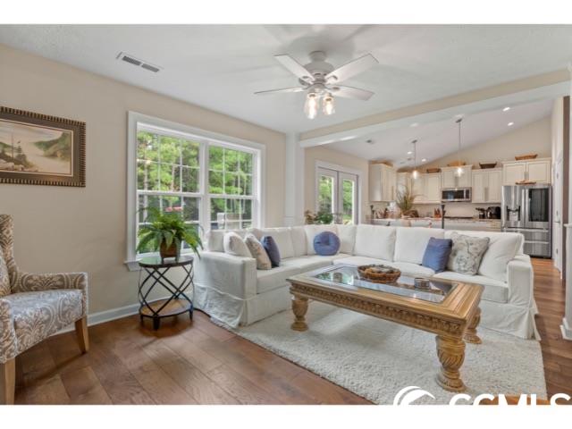 145 Maiden Ln.