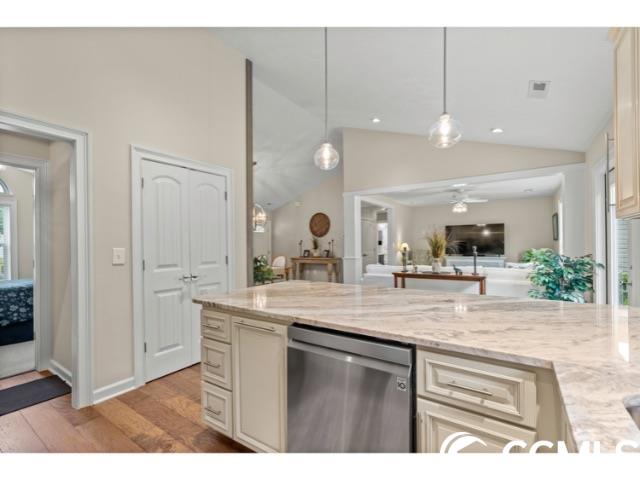 145 Maiden Ln.