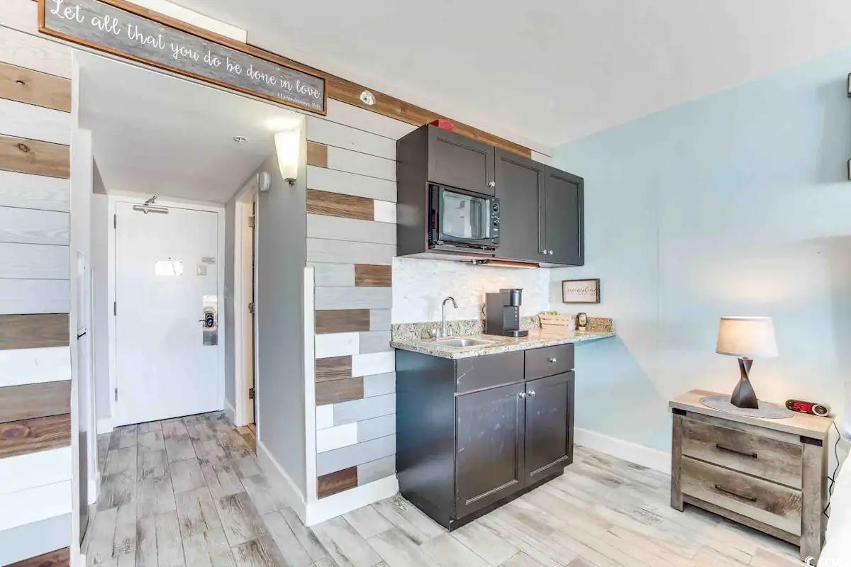 1501 Ocean Blvd. S Unit: 1421