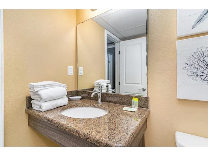 6900 N Ocean Blvd. Unit: 910