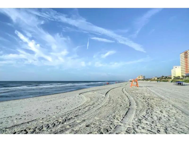 6900 N Ocean Blvd. Unit: 910