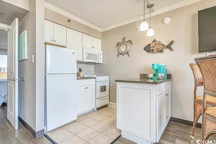 6900 Ocean Blvd. N Unit: 1205