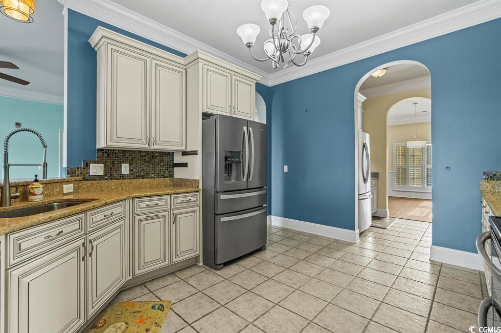 265 Venice Way Unit: #1-305 Lauderdale Bay