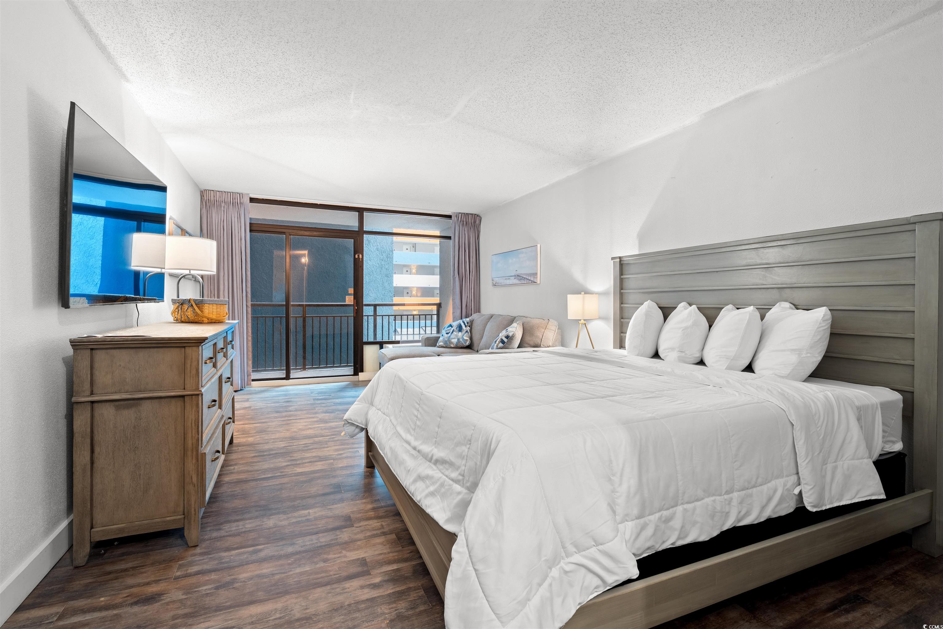 1501 Ocean Blvd. S Unit: 422