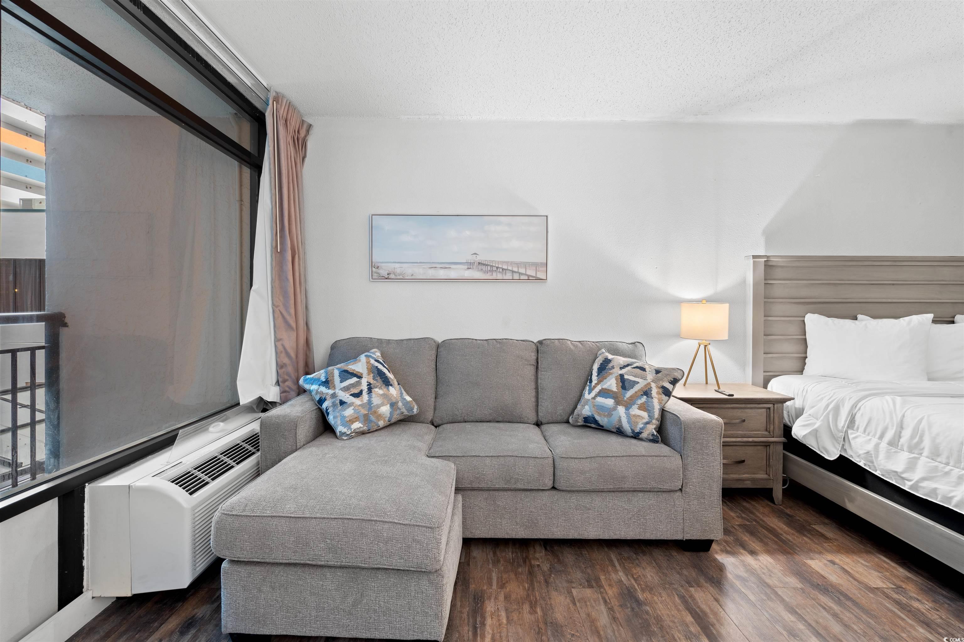 1501 Ocean Blvd. S Unit: 422