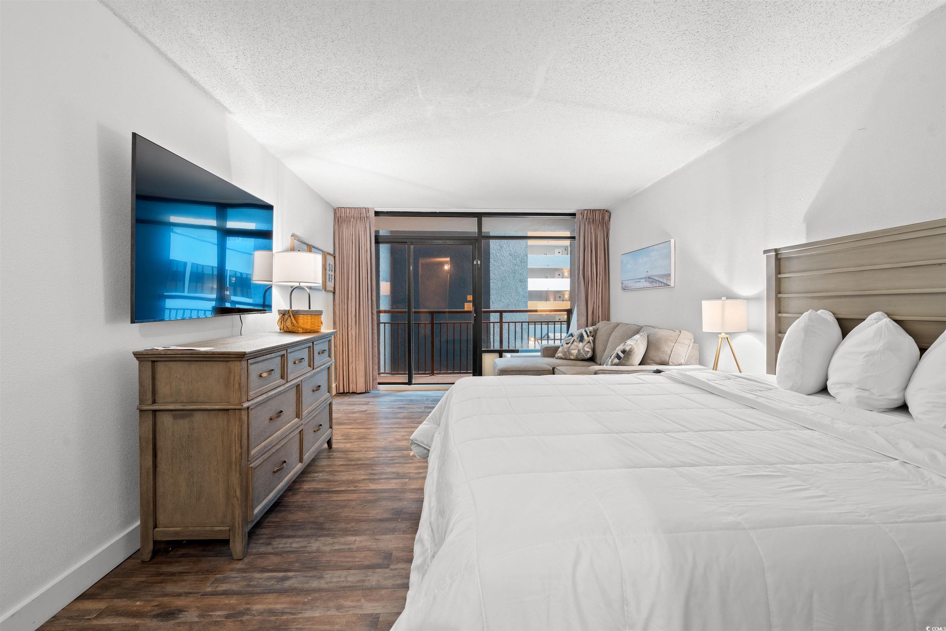 1501 Ocean Blvd. S Unit: 422