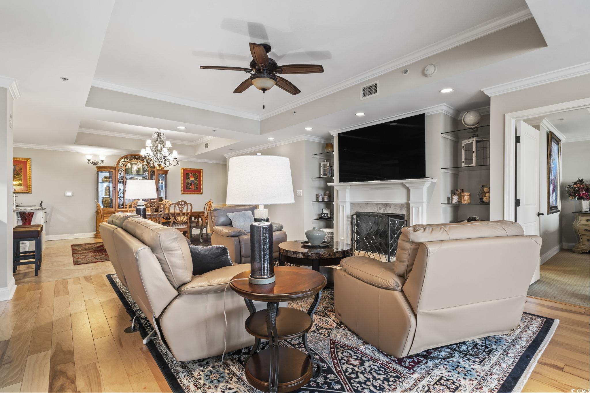 9547 Edgerton Dr. Unit: 305