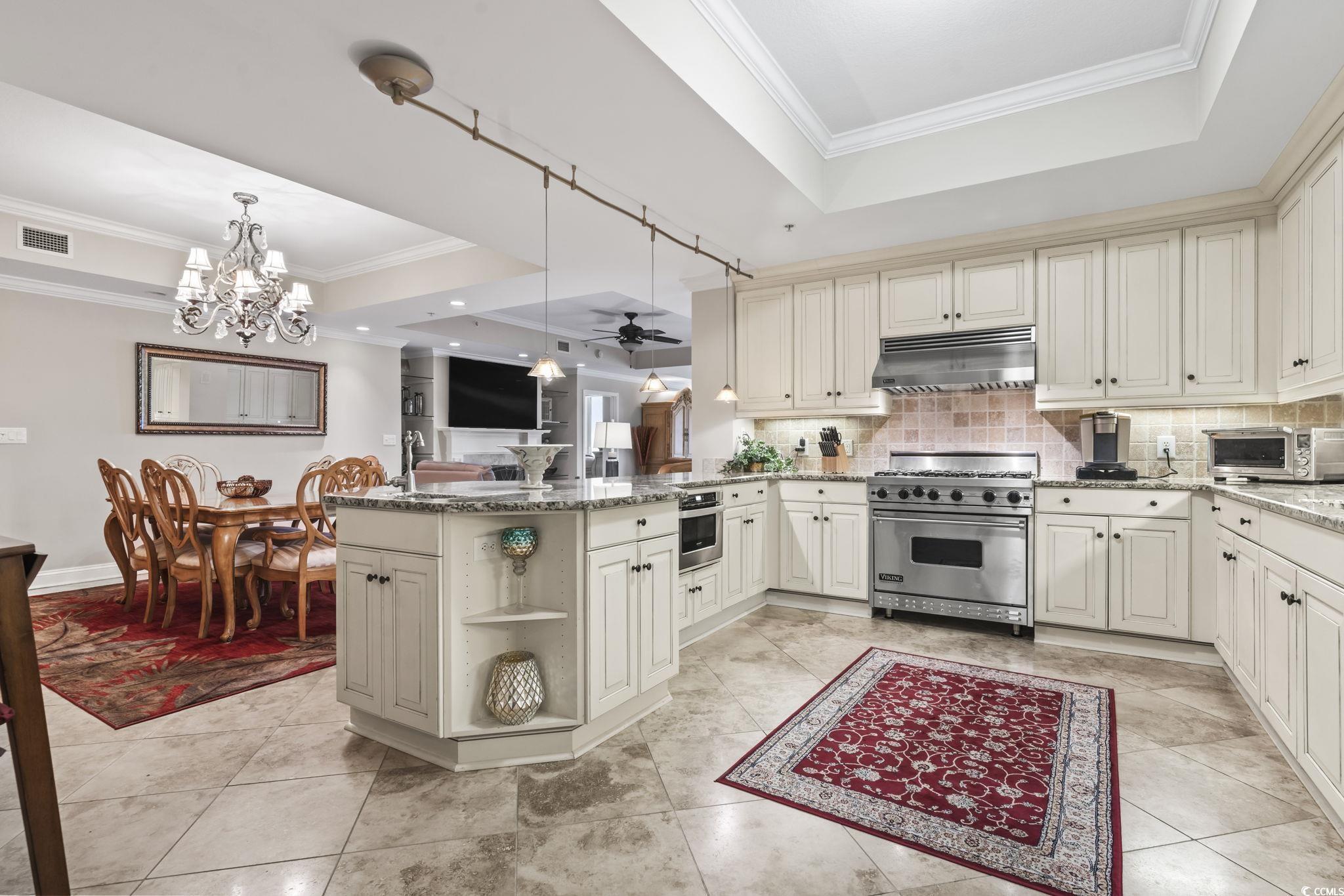 9547 Edgerton Dr. Unit: 305
