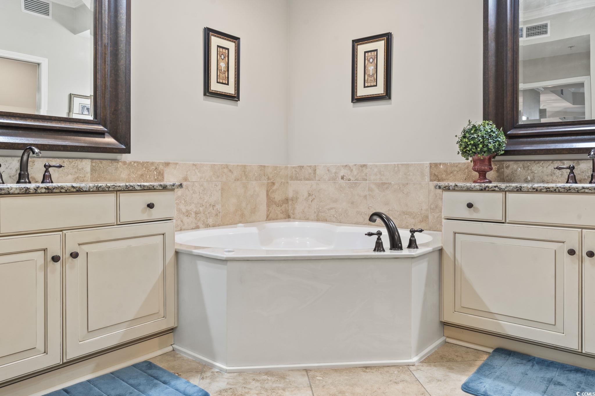 9547 Edgerton Dr. Unit: 305