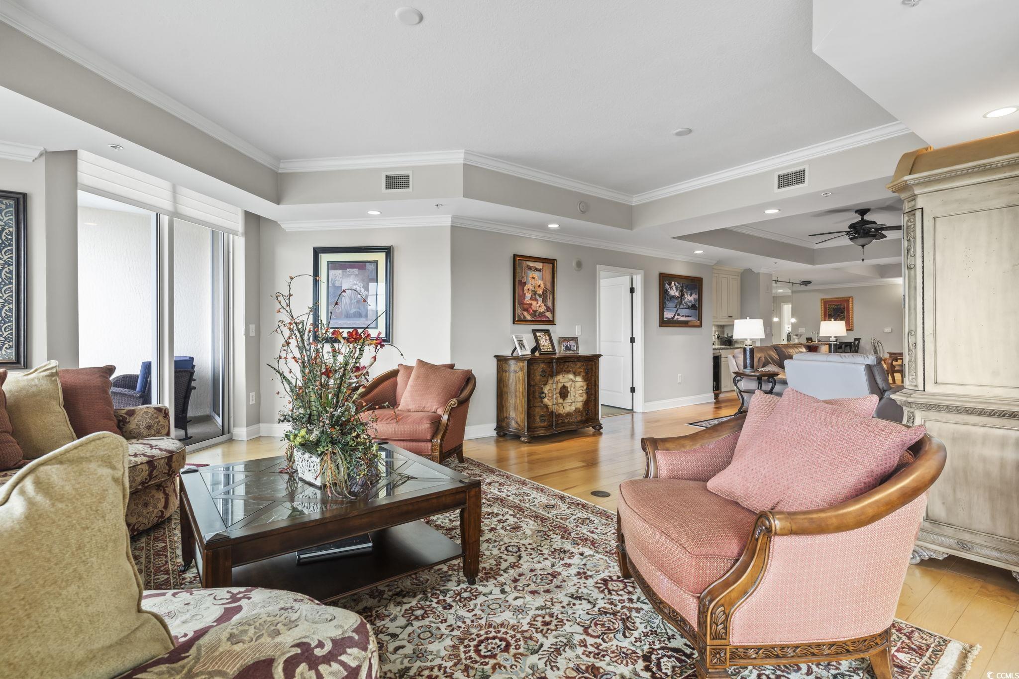 9547 Edgerton Dr. Unit: 305