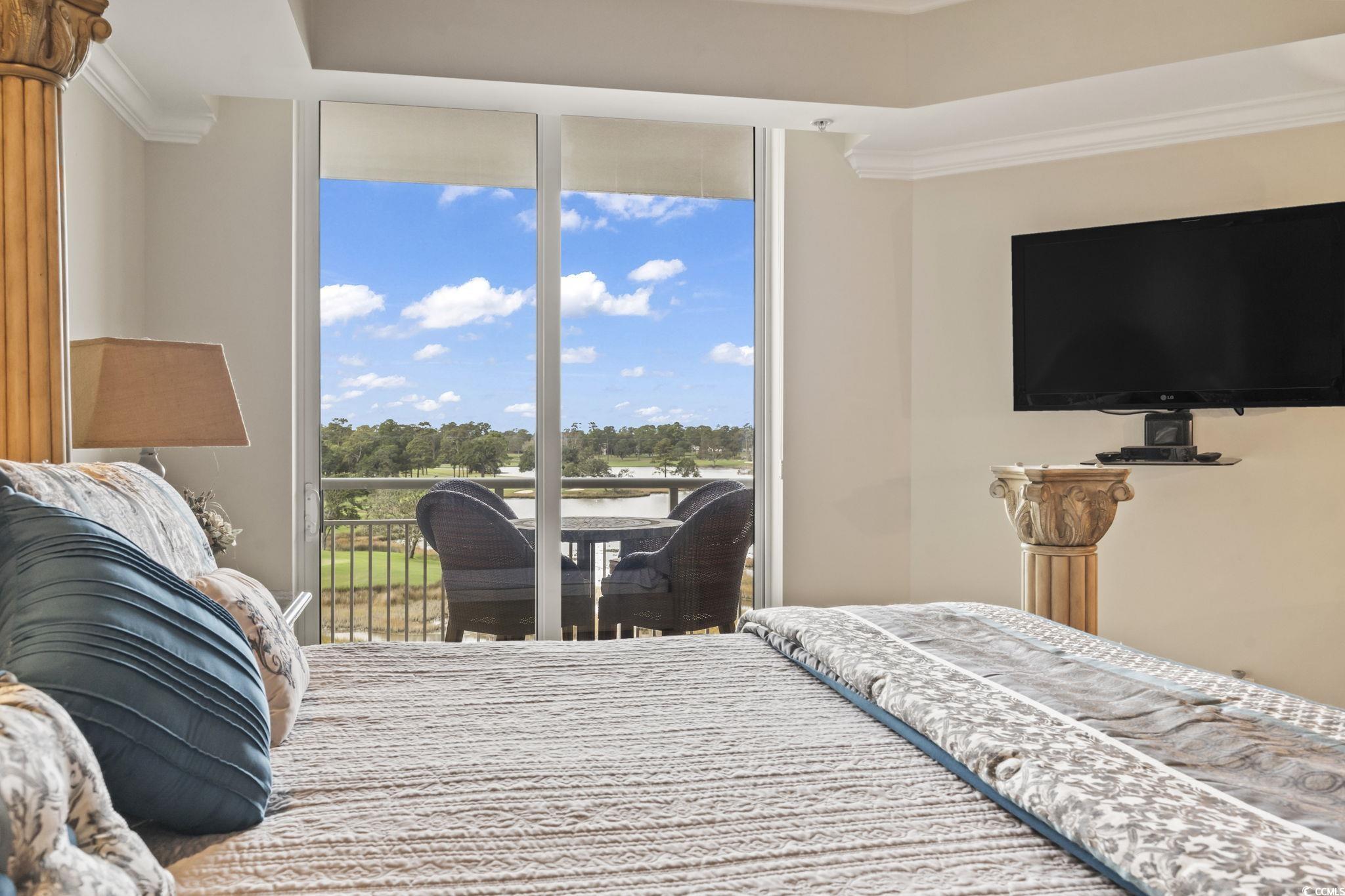 9547 Edgerton Dr. Unit: 305