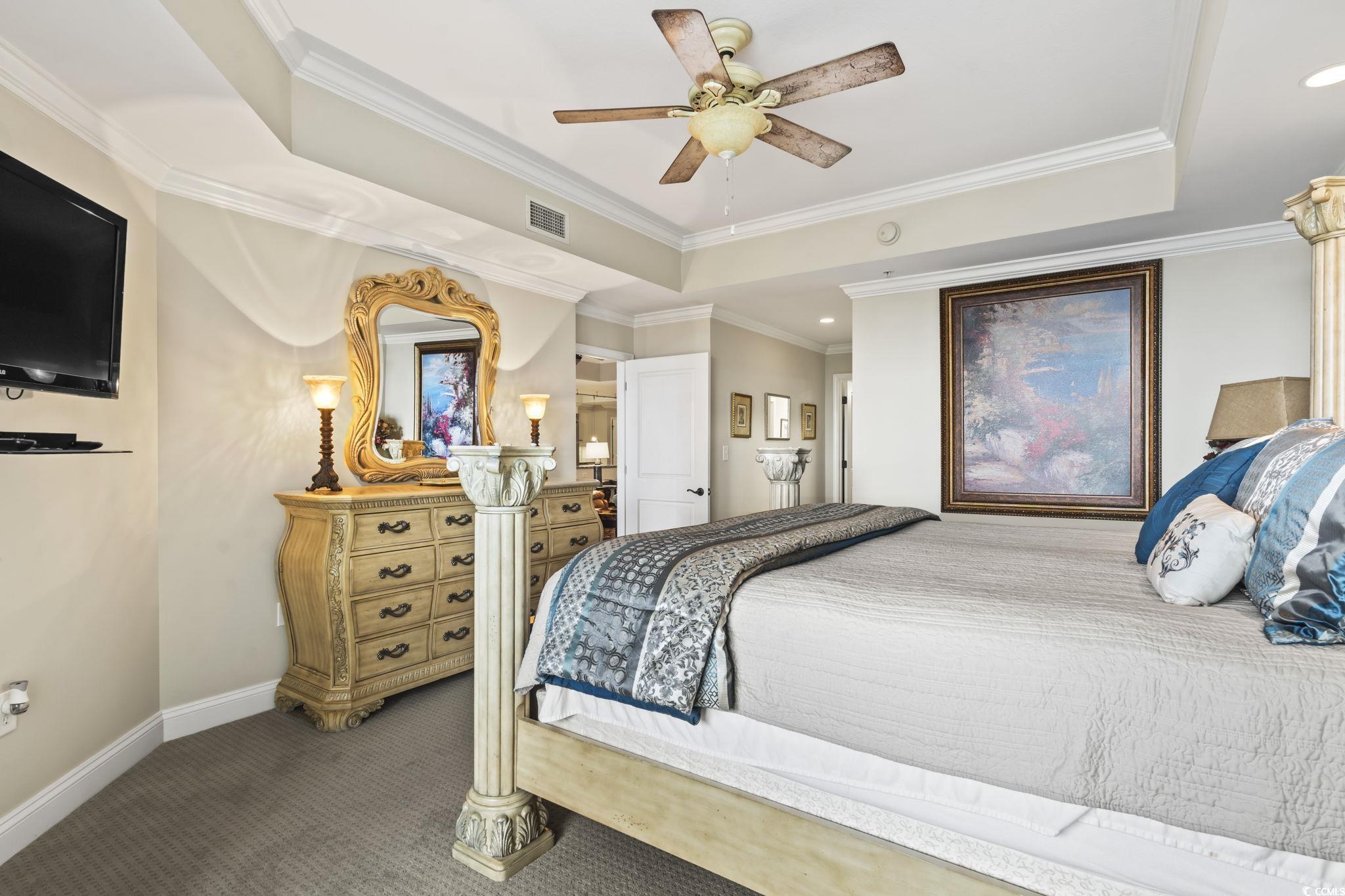 9547 Edgerton Dr. Unit: 305