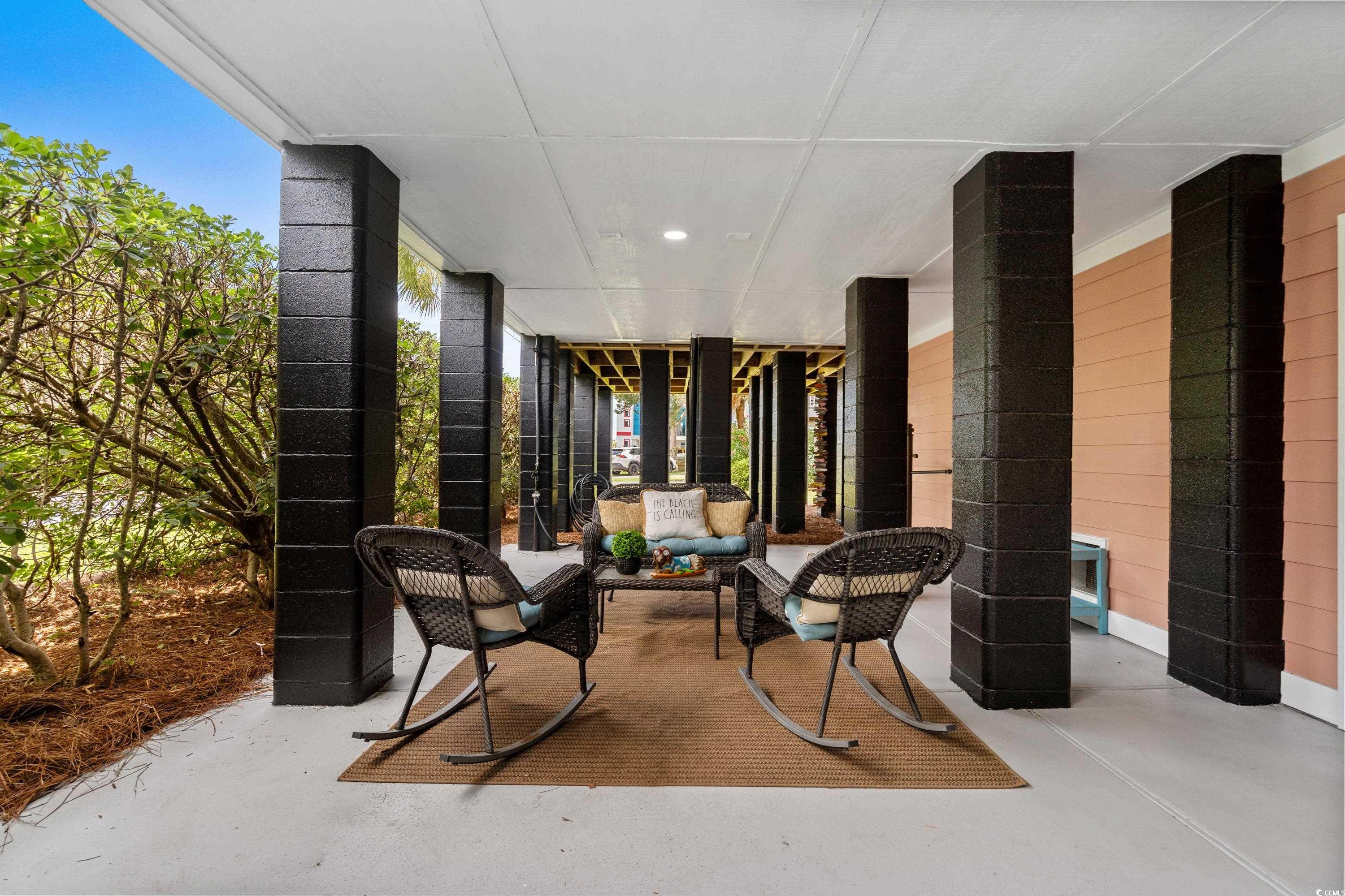 1617 N Dogwood Dr. N