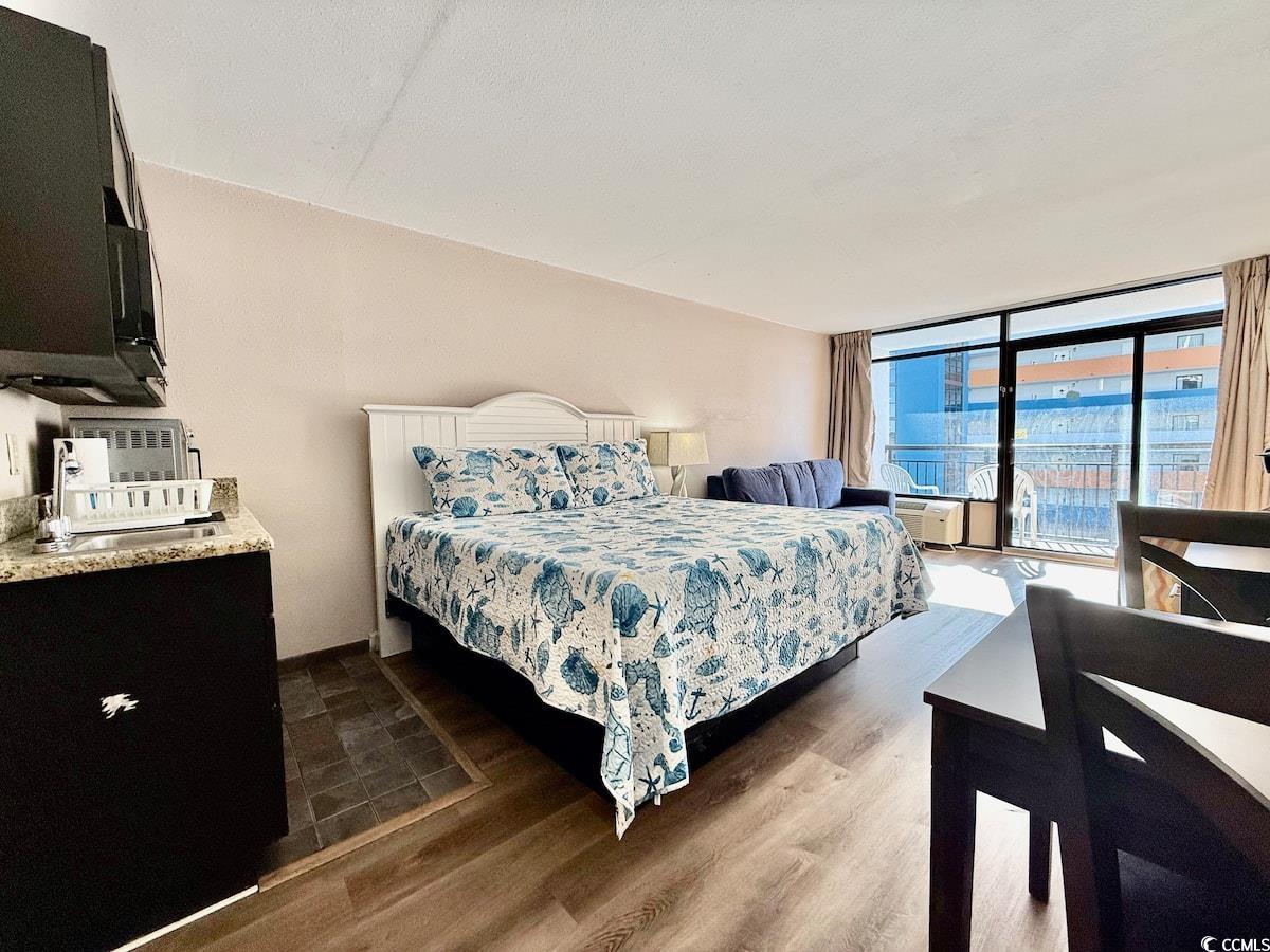 1501 Ocean Blvd. S Unit: 812