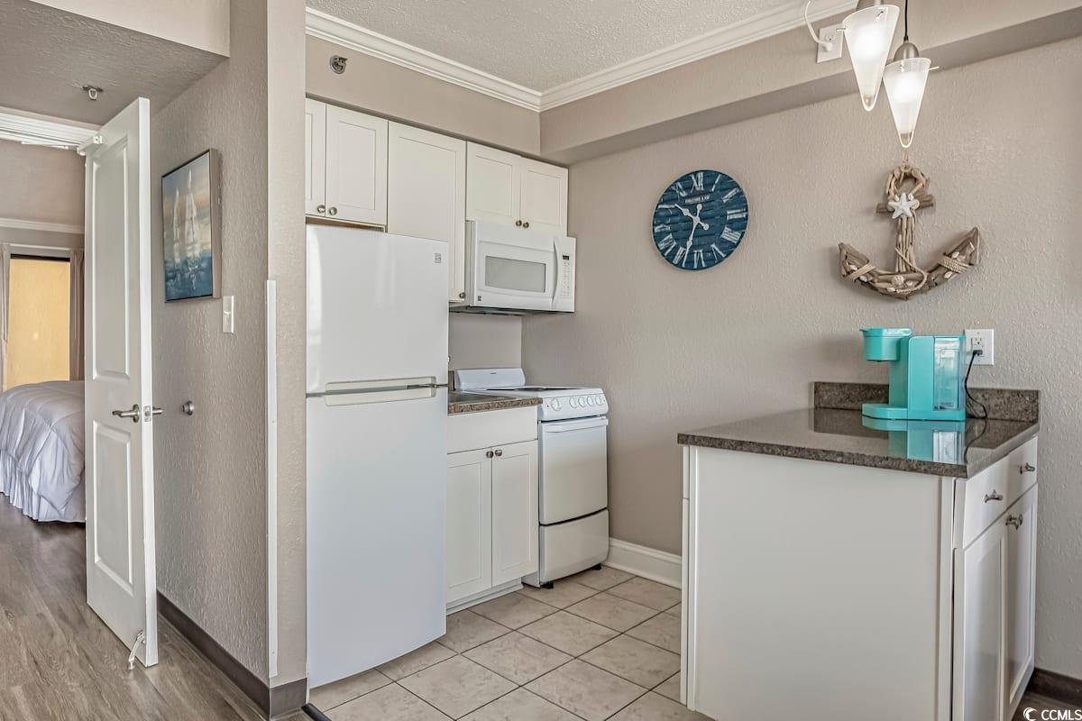 6900 Ocean Blvd. N Unit: 1410