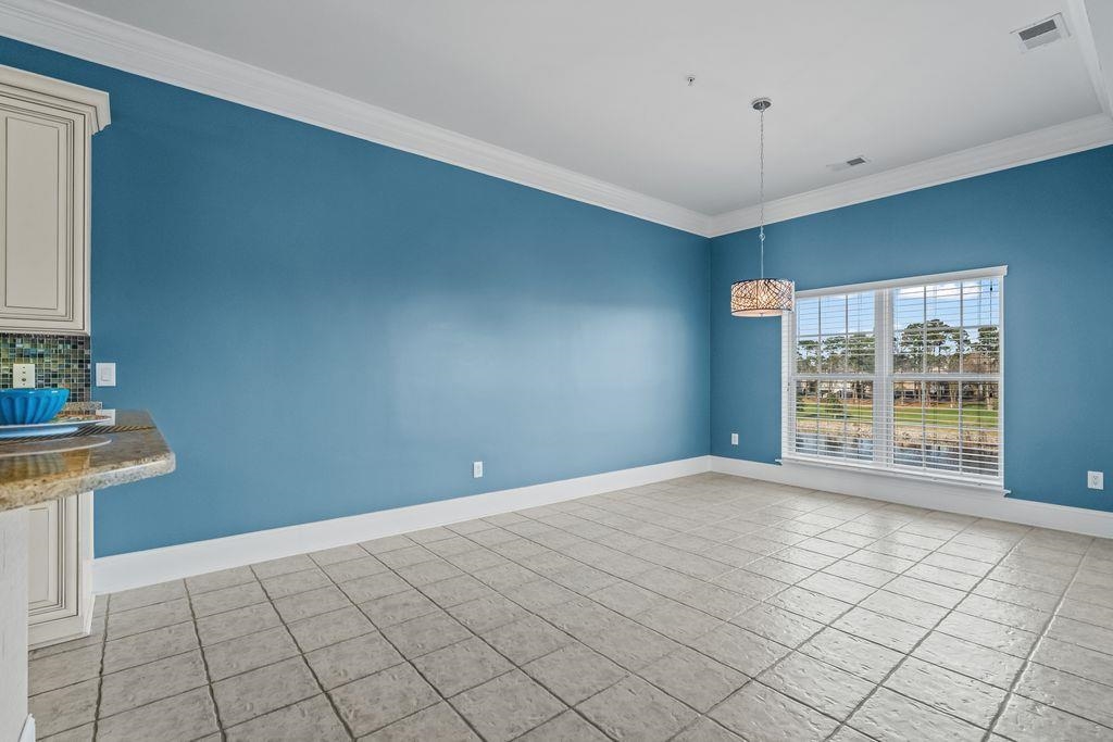 265 Venice Way Unit: I-305