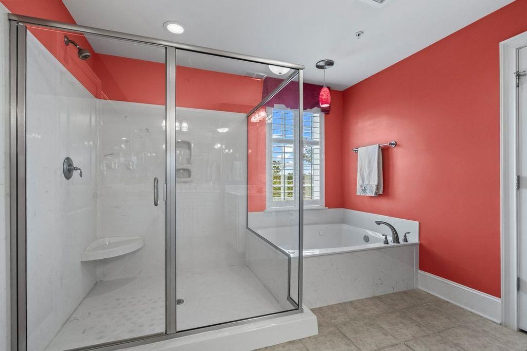 265 Venice Way Unit: I-305