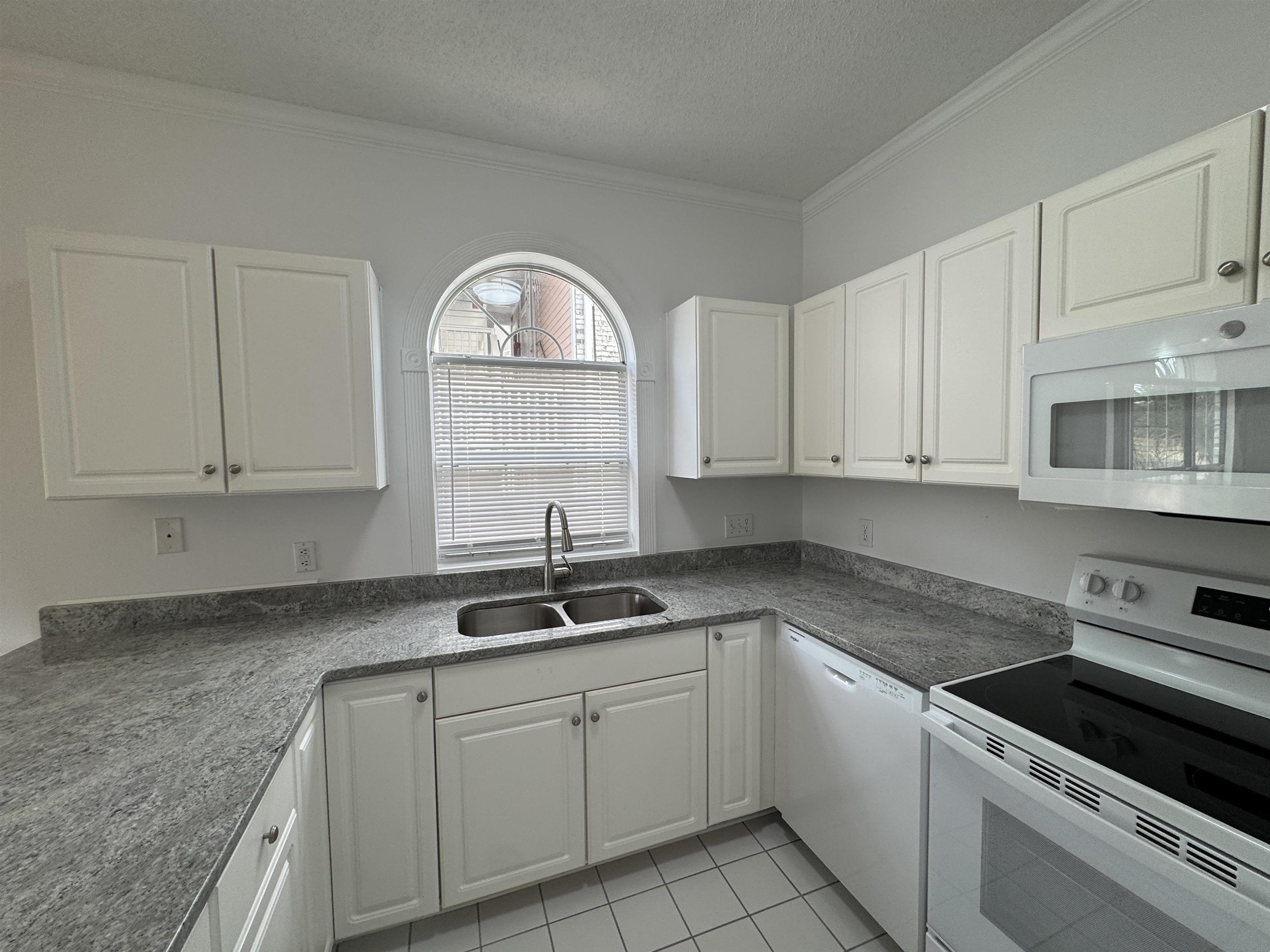 4733 Wild Iris Dr. Unit: 204