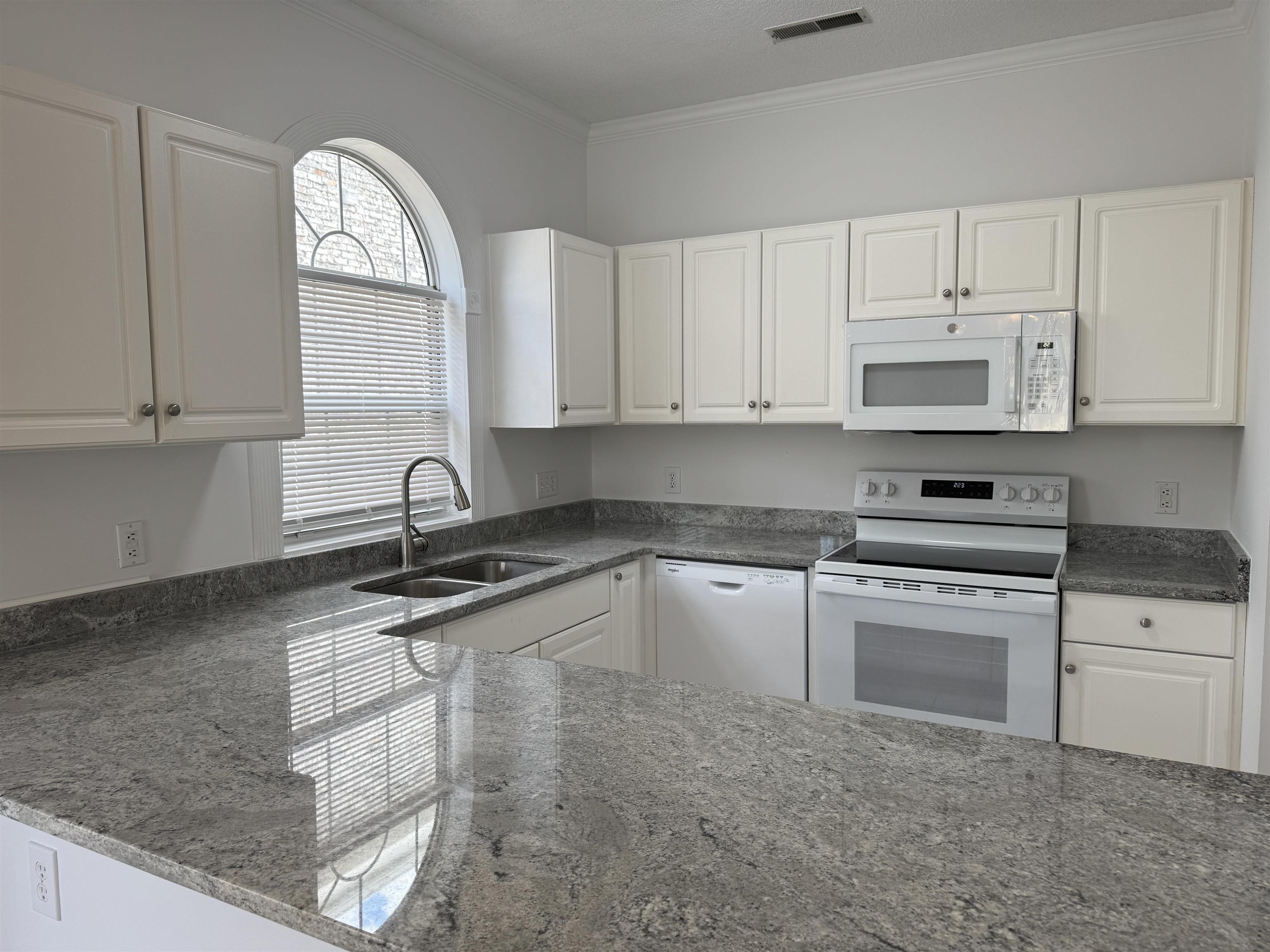 4733 Wild Iris Dr. Unit: 204