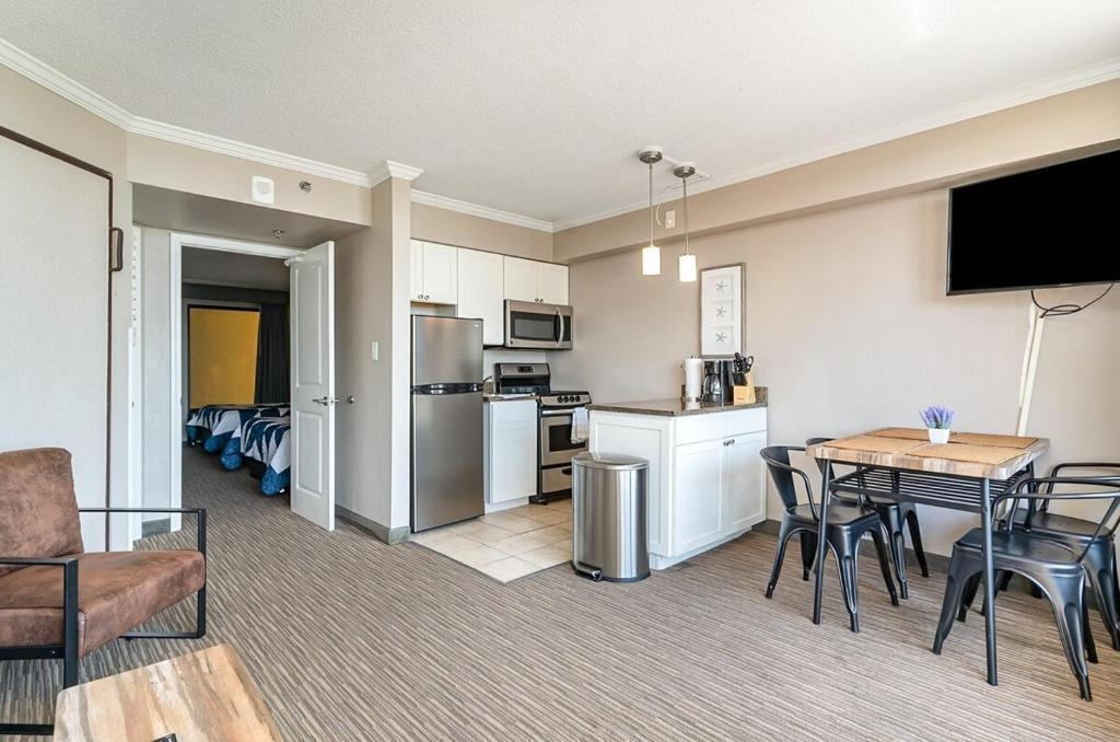 6900 Ocean Blvd. N Unit: 910
