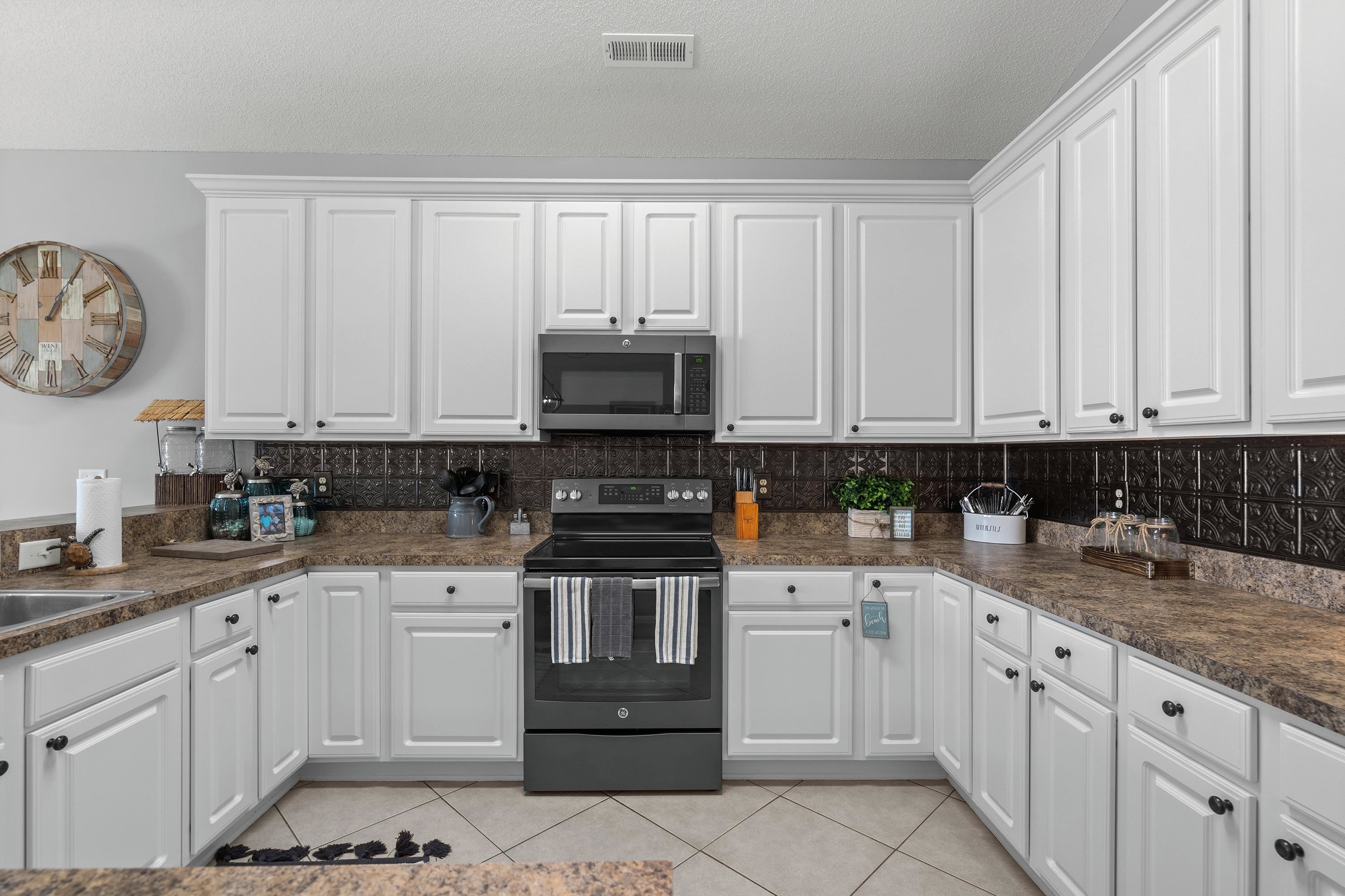 1617 N Dogwood Dr. N