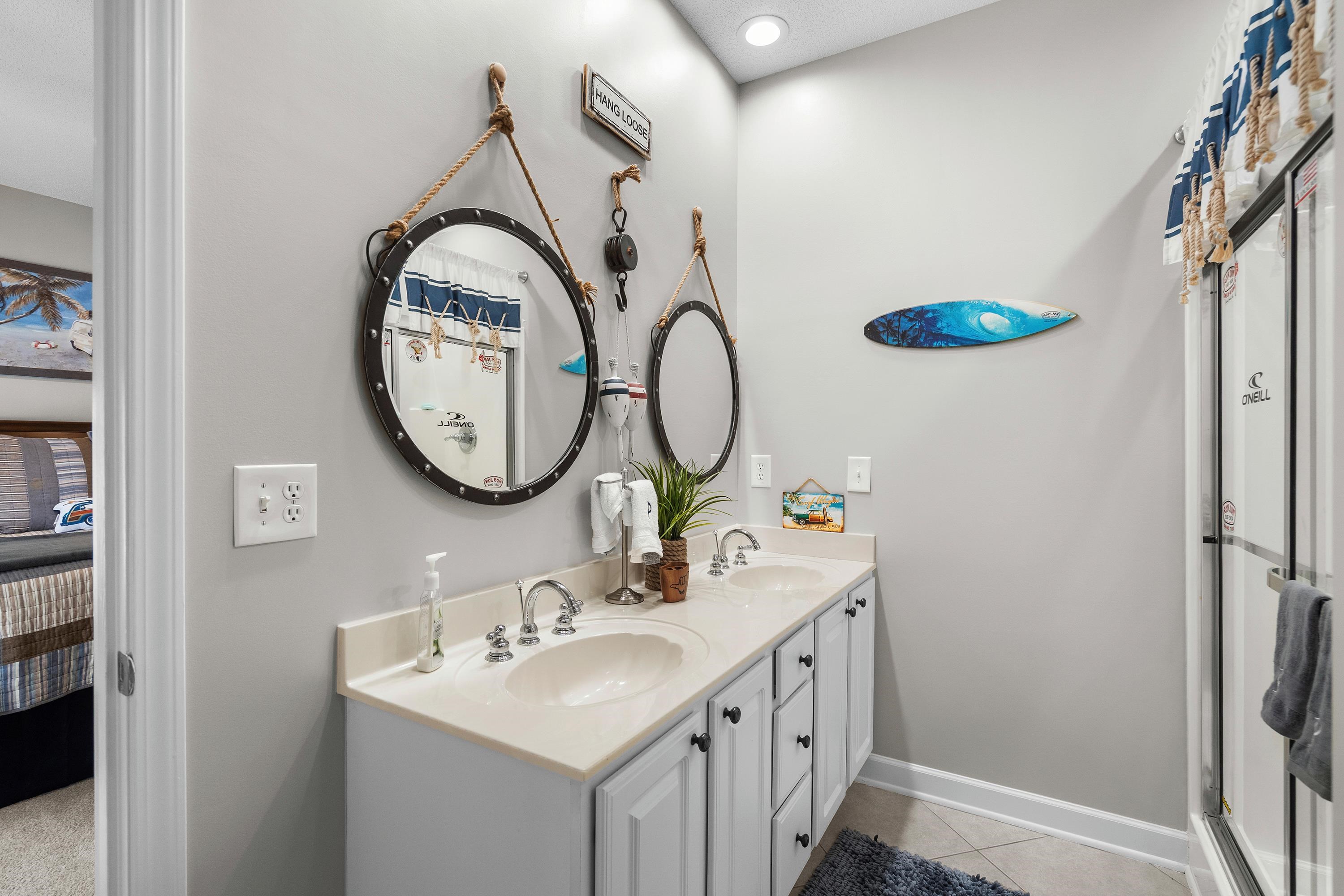 1617 N Dogwood Dr. N