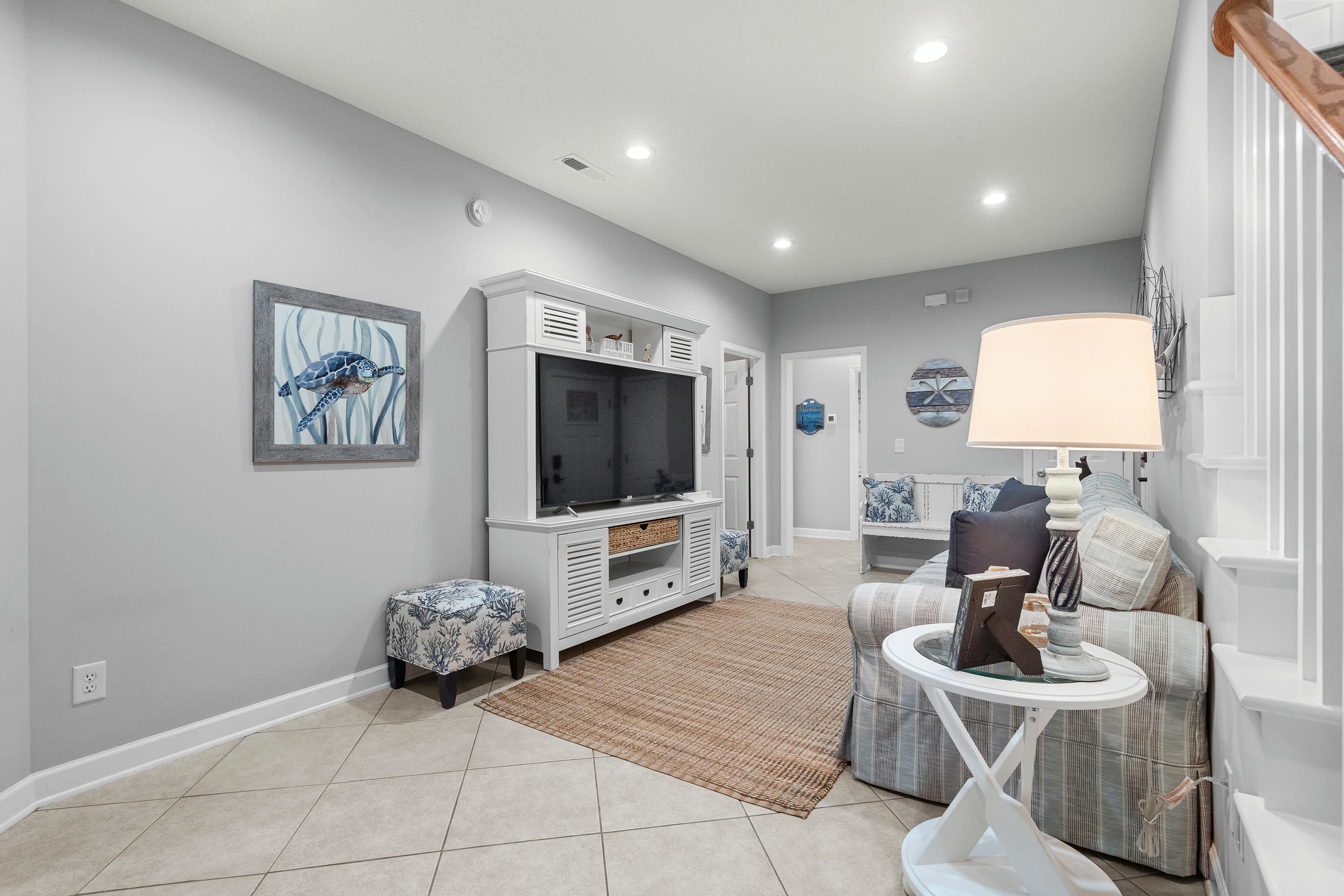 1617 N Dogwood Dr. N