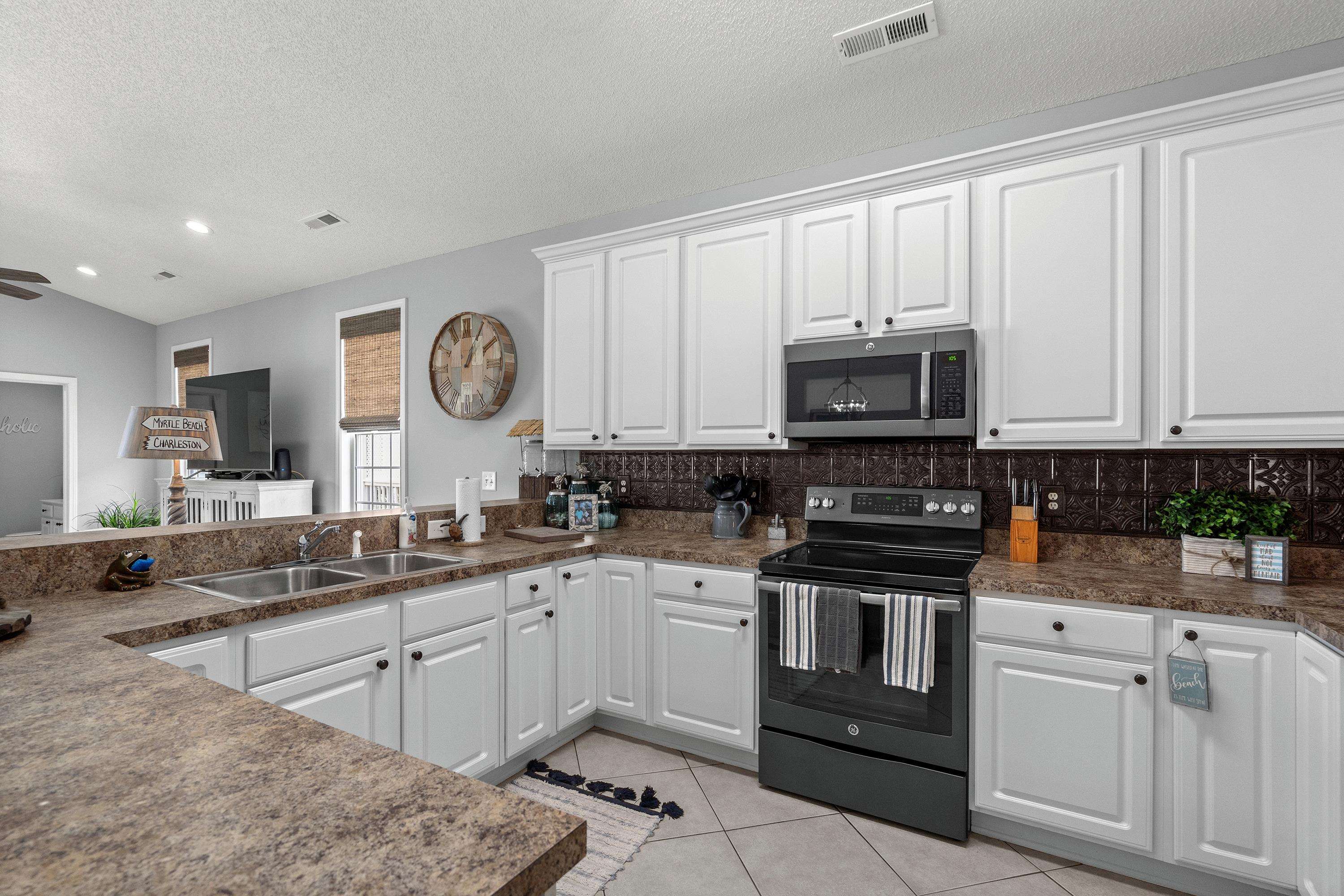 1617 N Dogwood Dr. N