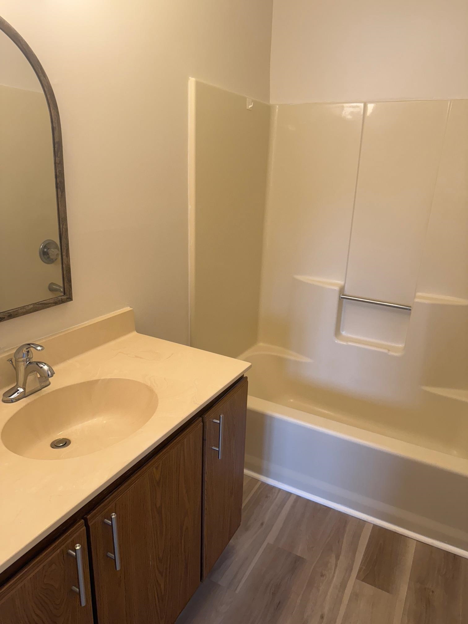 205 Double Eagle Dr. Unit: G1