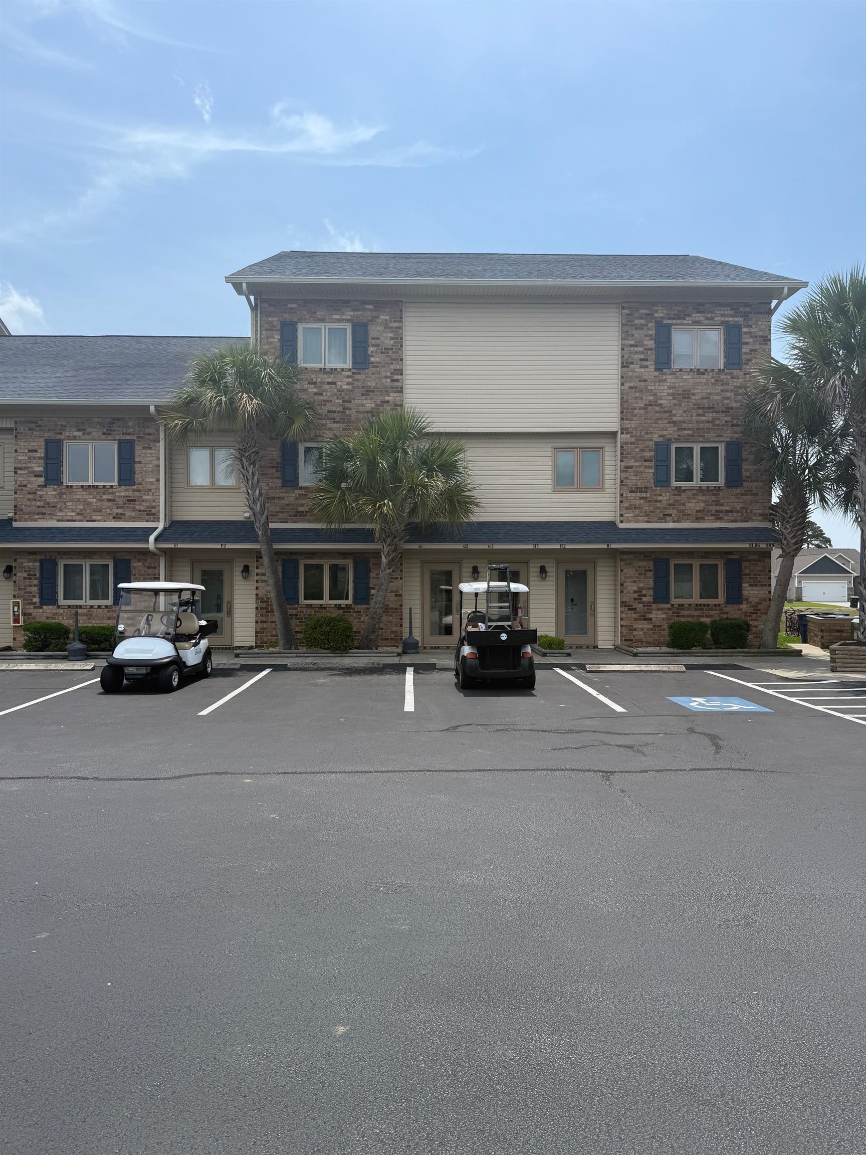 205 Double Eagle Dr. Unit: G1