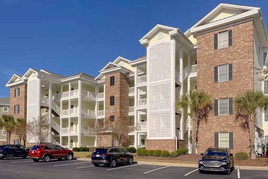 4812 Magnolia Lake Dr. Unit: 104