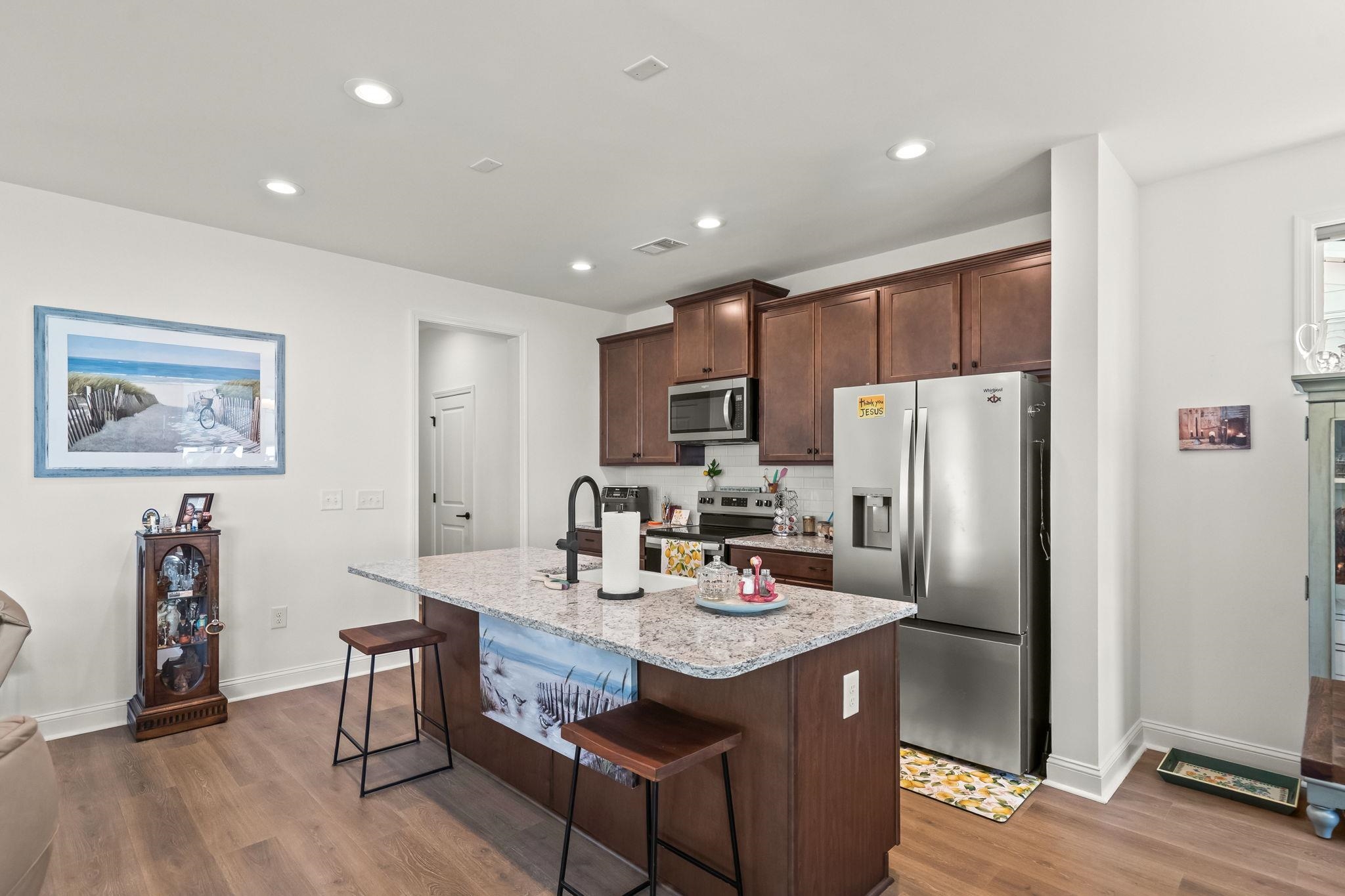 2527 Hillbourne Loop
