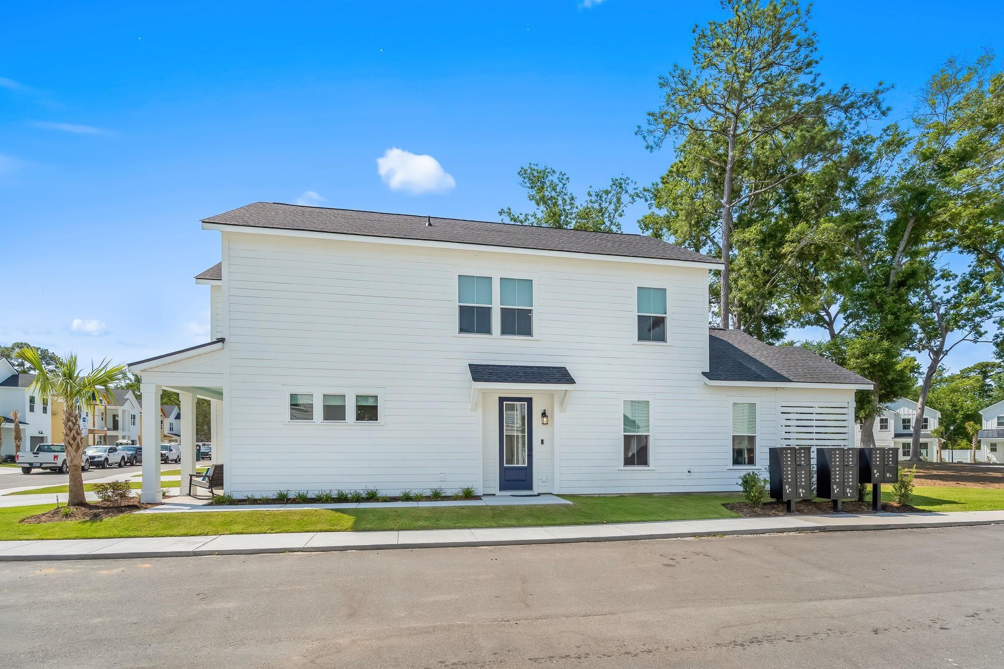 2527 Hillbourne Loop