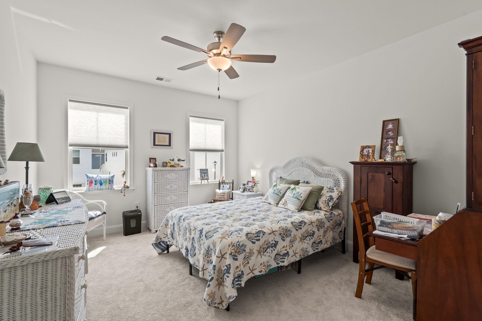 2527 Hillbourne Loop
