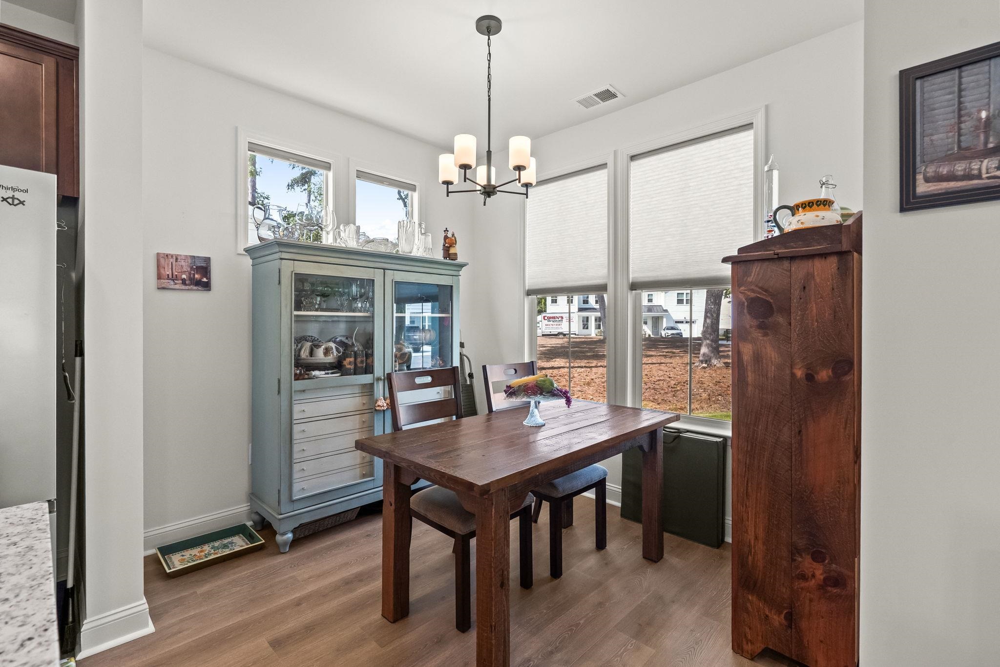 2527 Hillbourne Loop