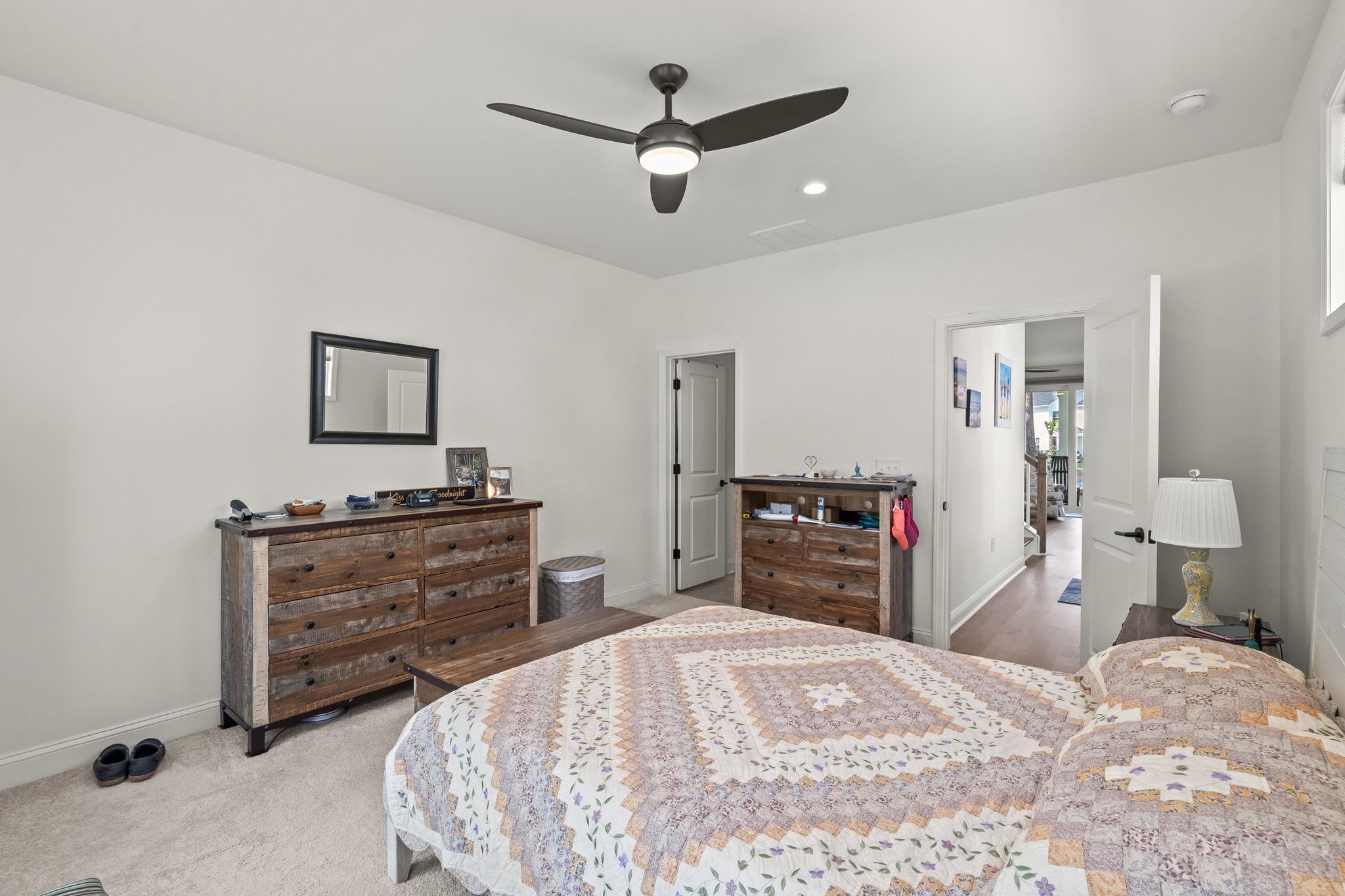 2527 Hillbourne Loop