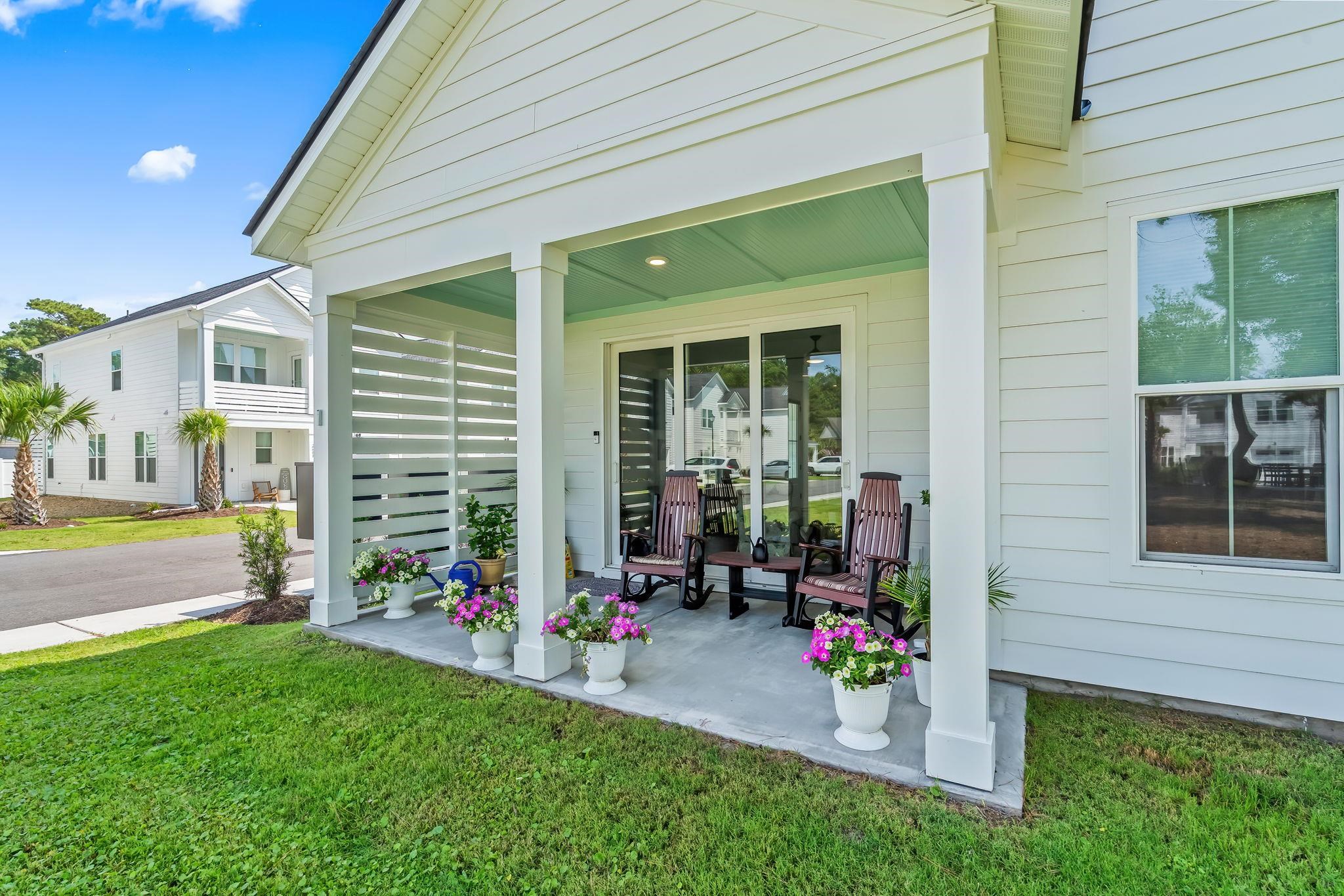 2527 Hillbourne Loop