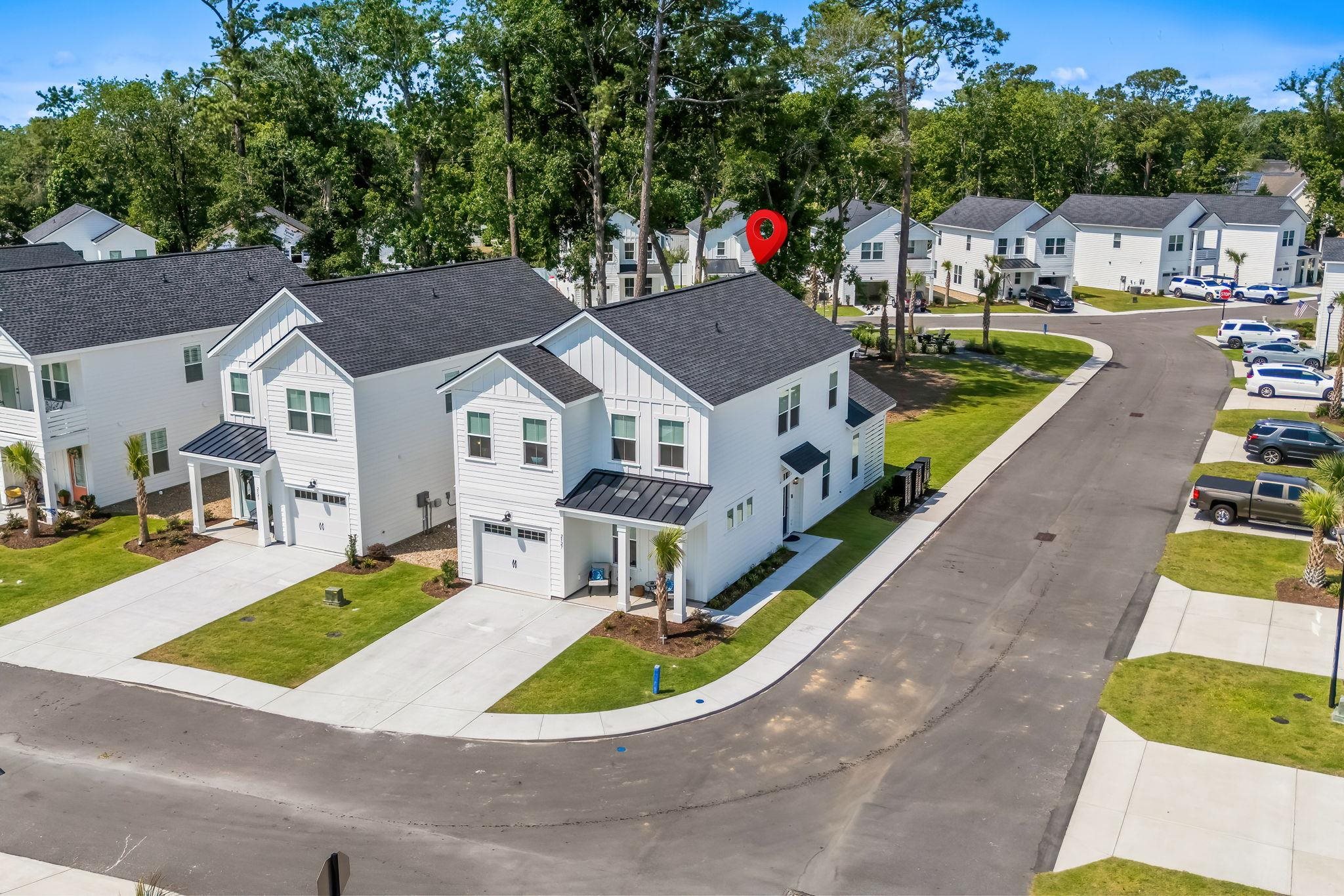 2527 Hillbourne Loop