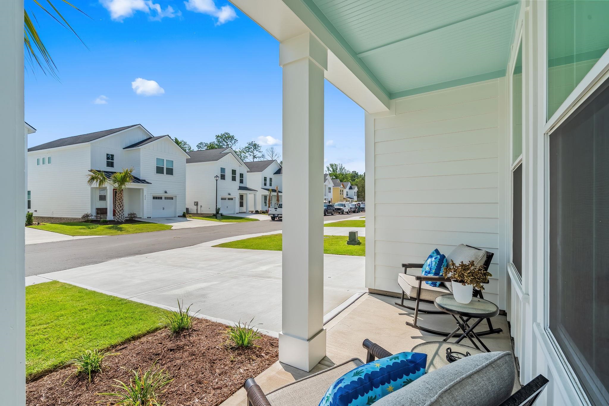 2527 Hillbourne Loop